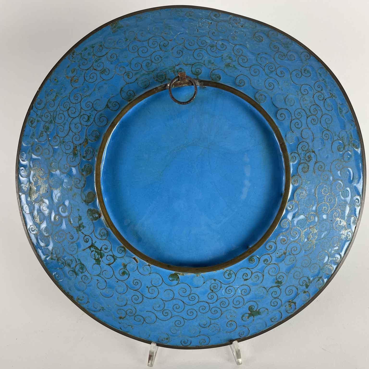 Pair Of Japanese Cloisonne Plates Flowers On Turquoise Background Meiji Period In Good Condition For Sale In Milano, MI