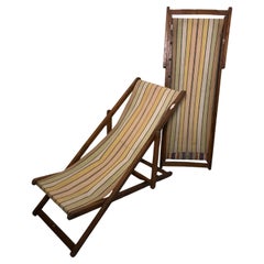 Coppia di piccole sdraio pieghevoli italiane anni 50 in legno e tela (originale)