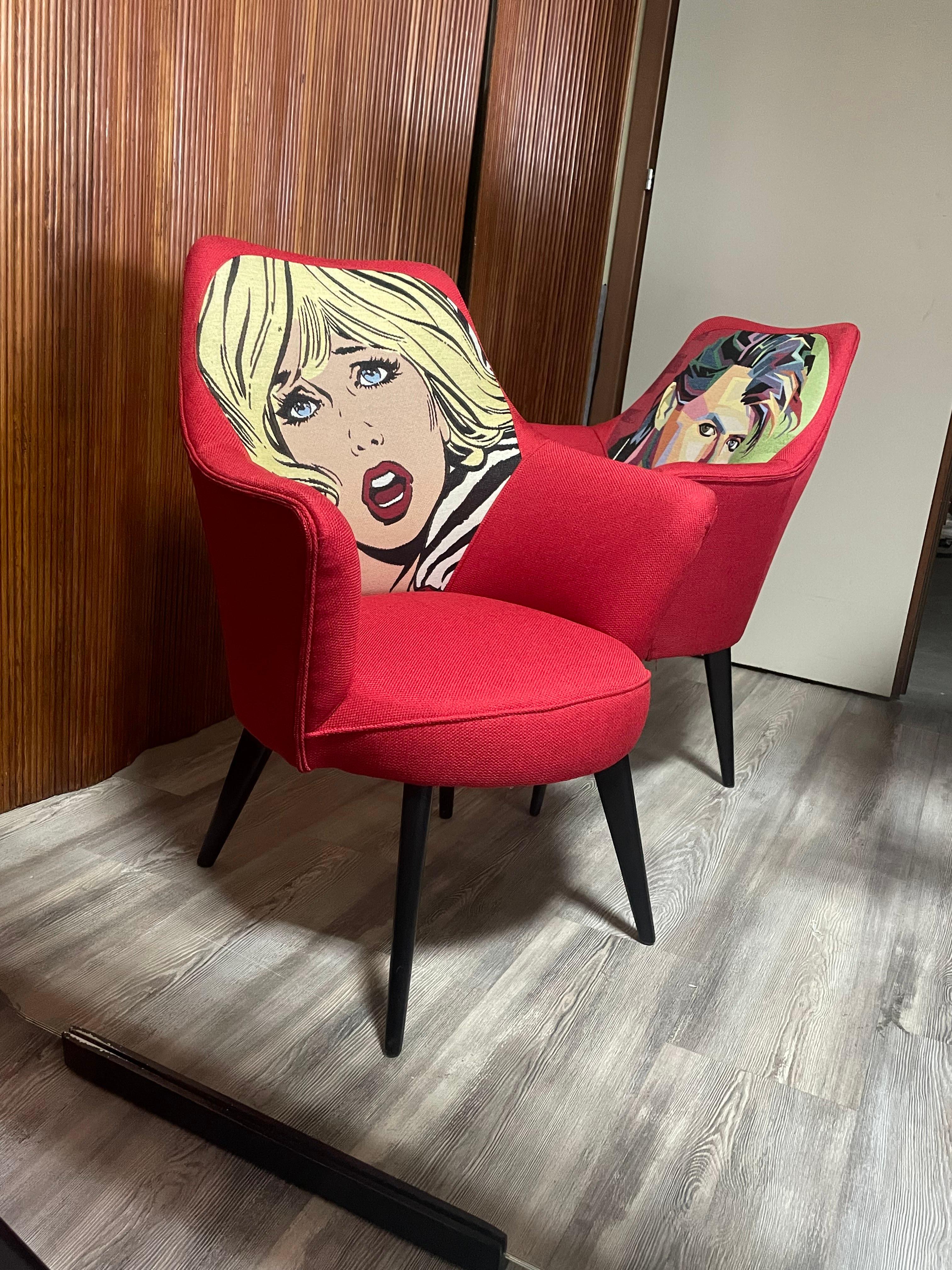 Paire de fauteuils des années 1950 entièrement restaurés en vente 8