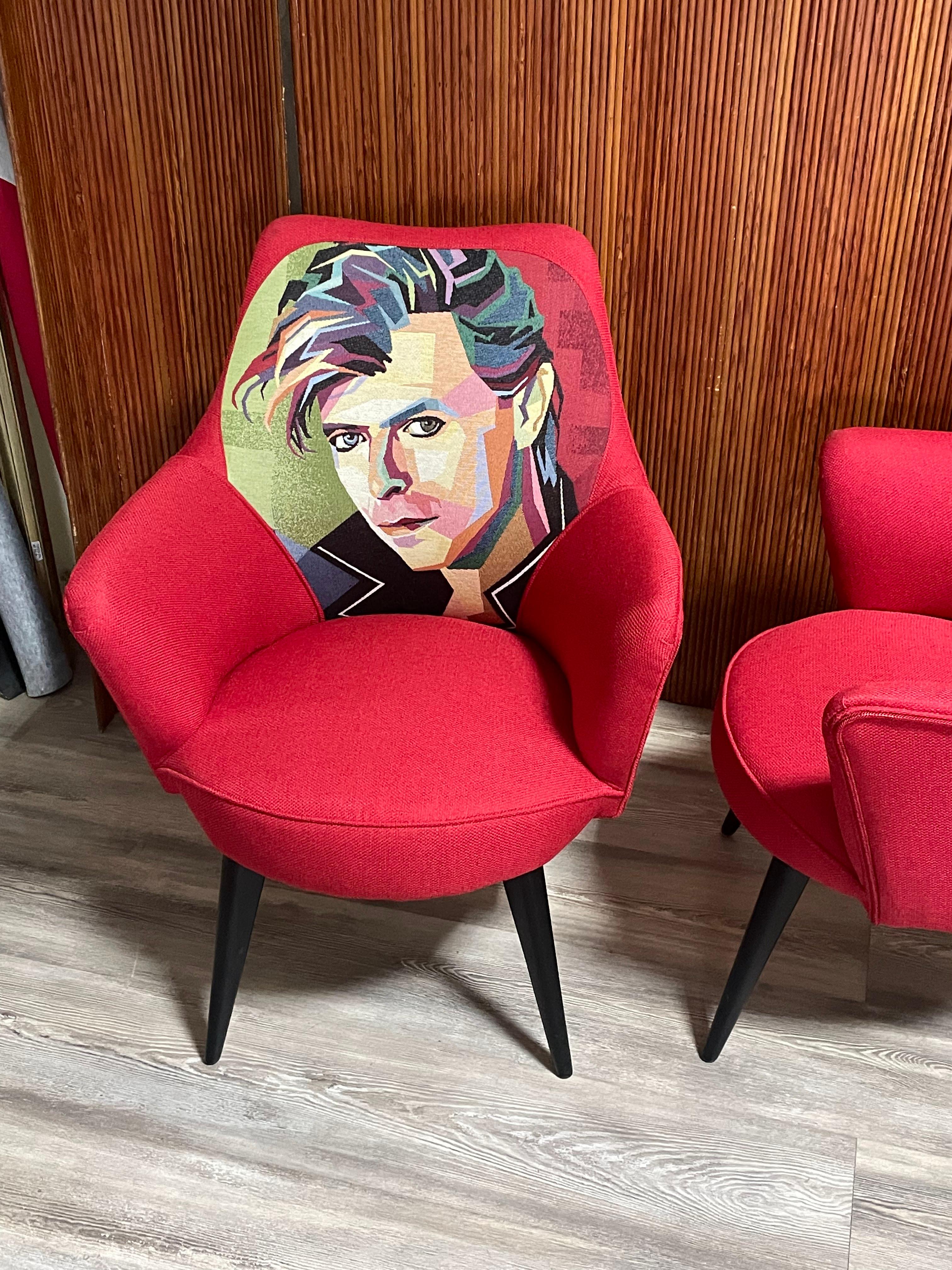Mid-Century Modern Paire de fauteuils des années 1950 entièrement restaurés en vente