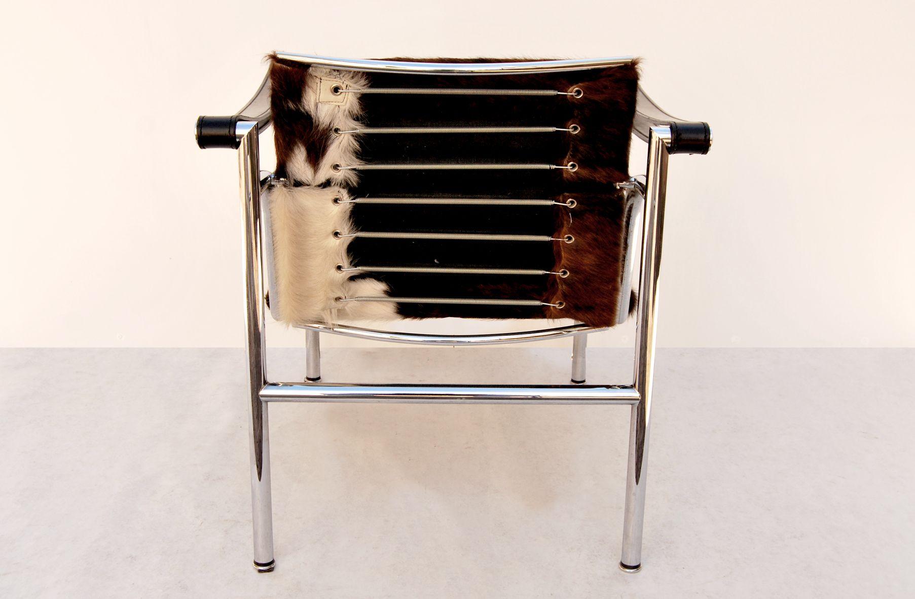 Mid-20th Century Pair of Bauhaus basculant LC1 armchairs by Le Corbusier Original  For Sale