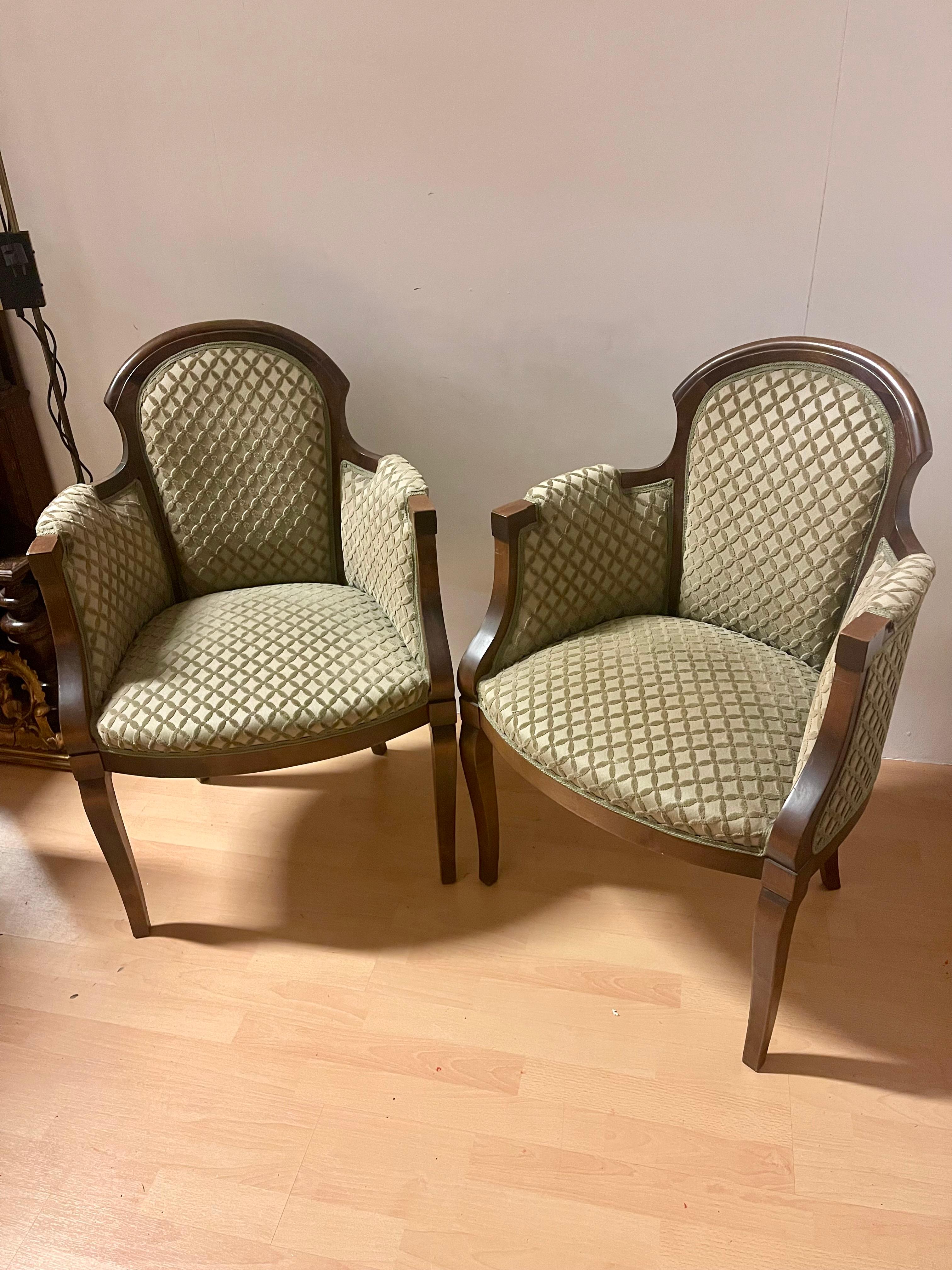 Paar elegante Sessel im klassischen Louis Philippe-Stil (Italian) im Angebot