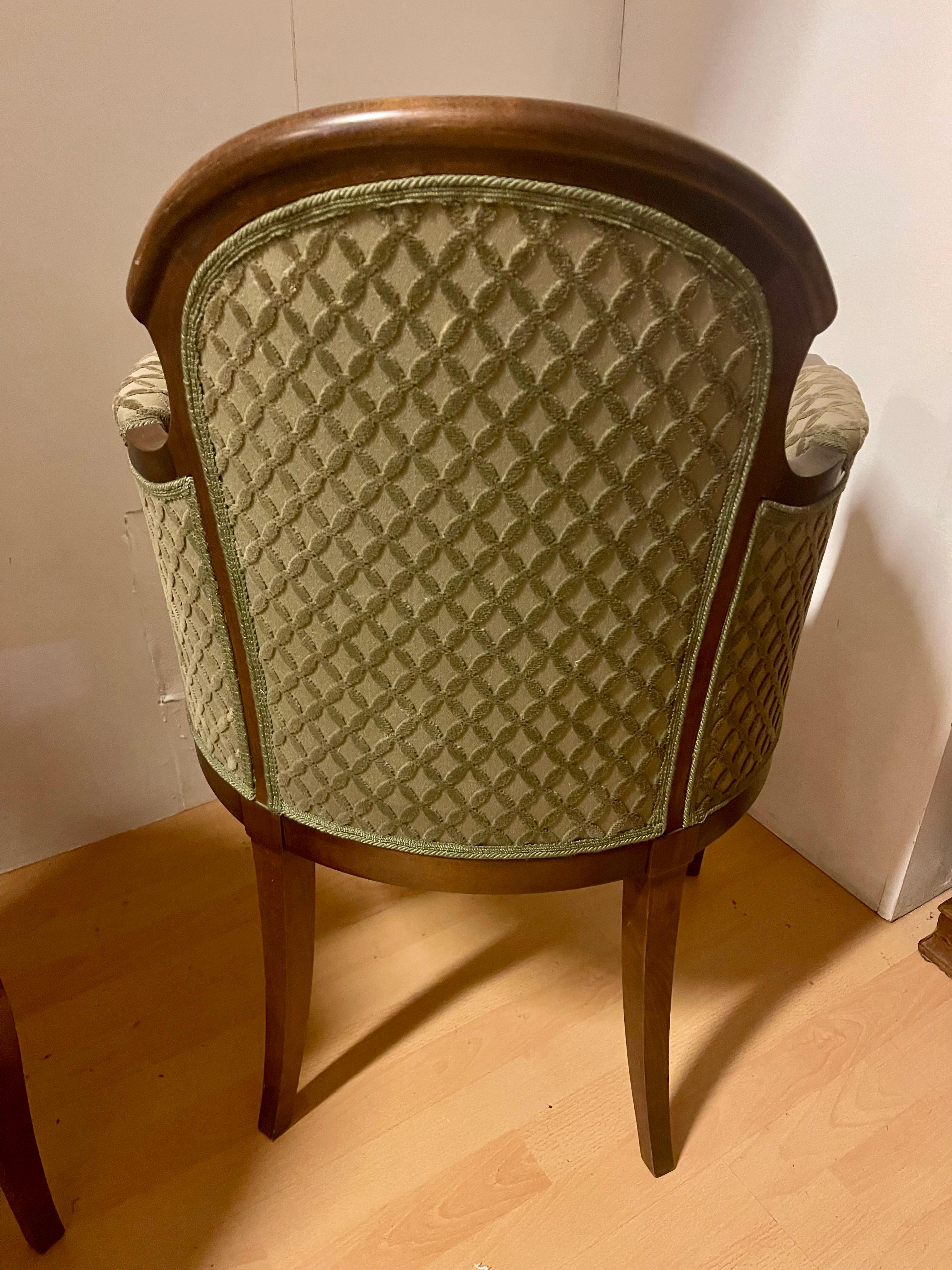 Paar elegante Sessel im klassischen Louis Philippe-Stil (20th Century) im Angebot