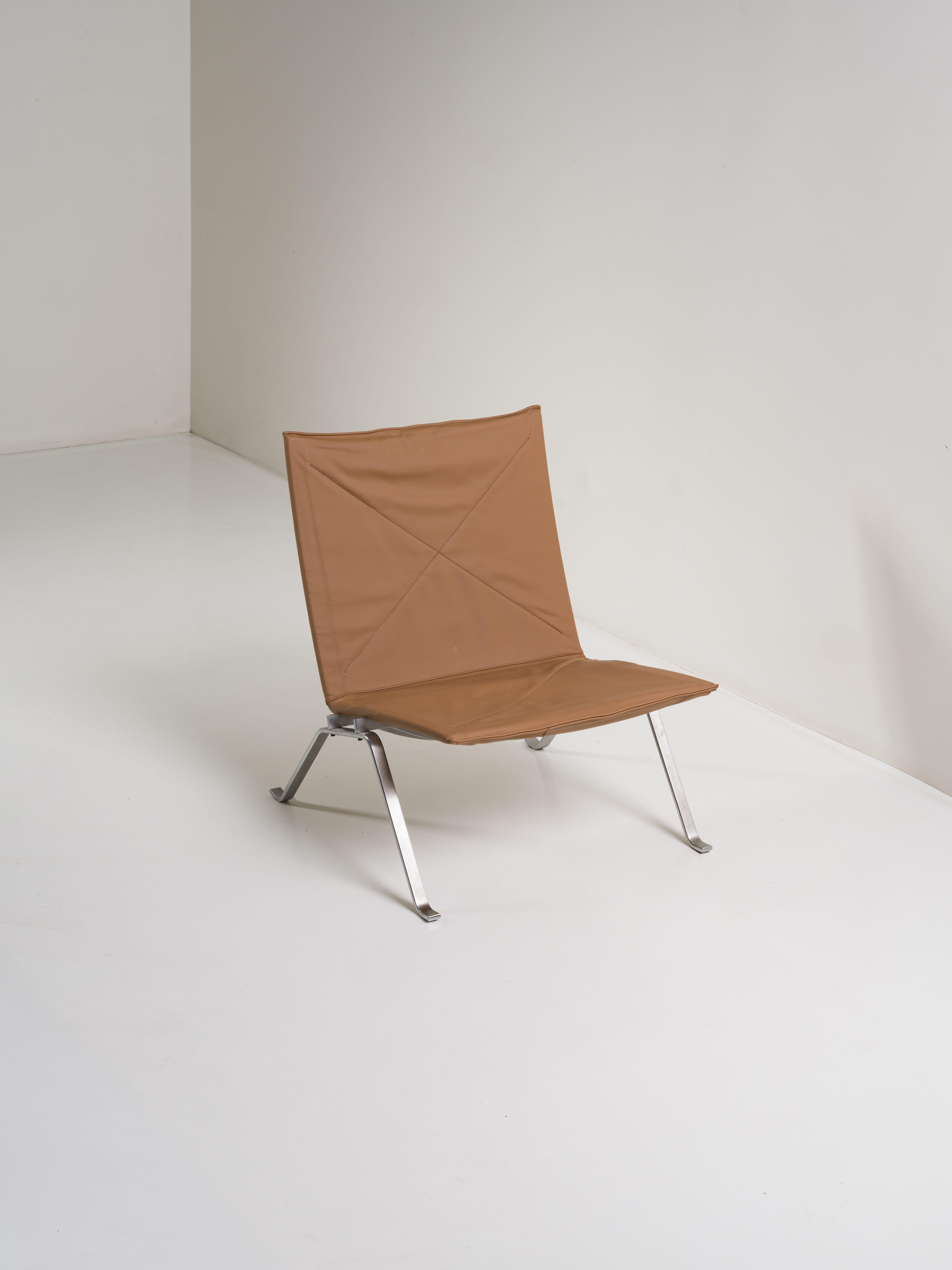Danish Pair of 1st edition PK22 cognac leather armchairs Poul Kjærholm for EKC, 70's