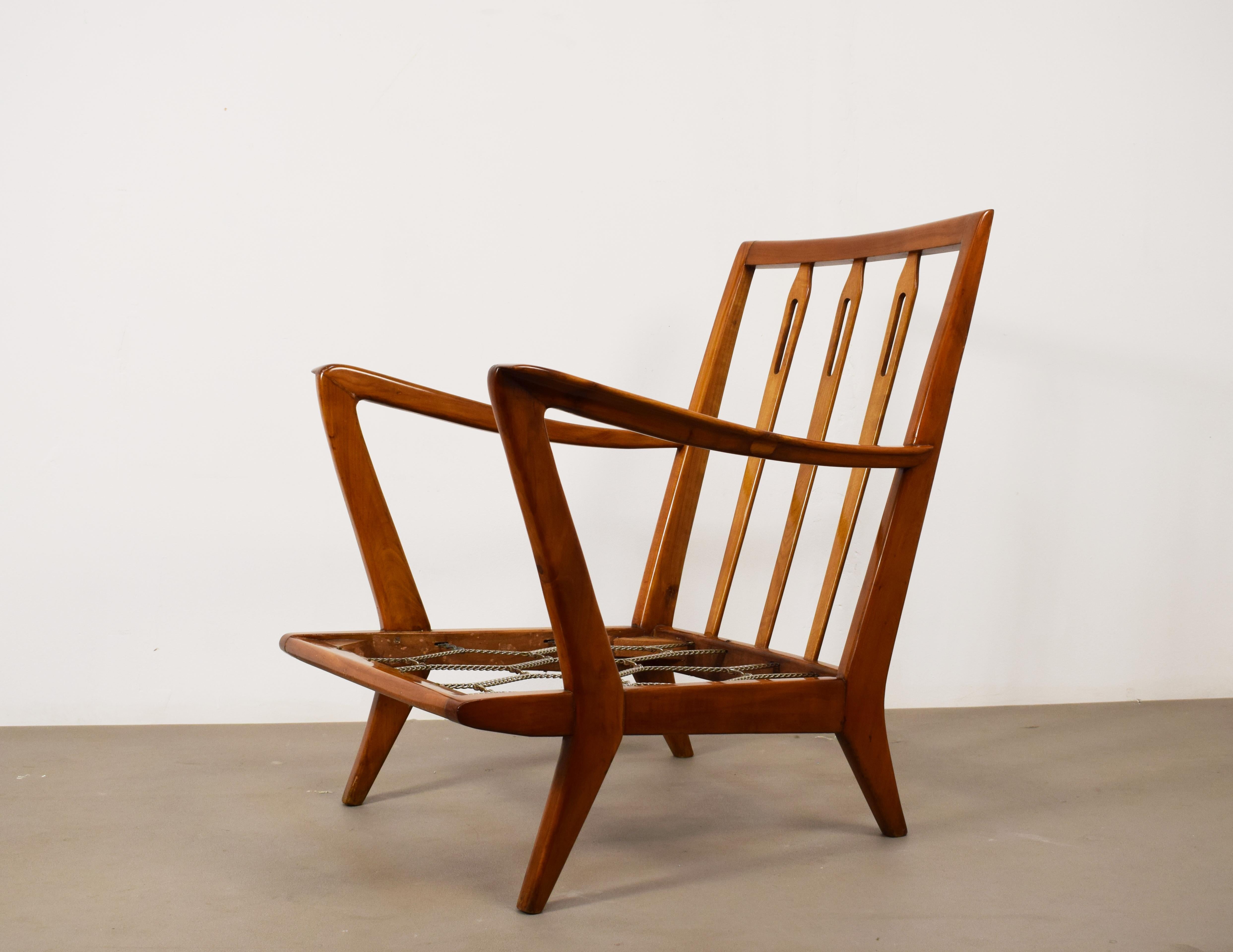 Mid-Century Modern Pair of 516 armchairs by Gio Ponti for Cassina, Italy, 1950s.