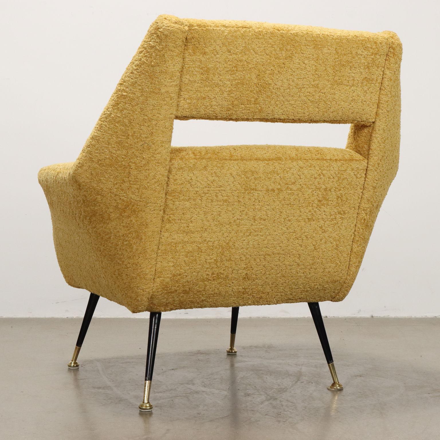 Paire de fauteuils en tissu crème des années 50-60 en vente 1