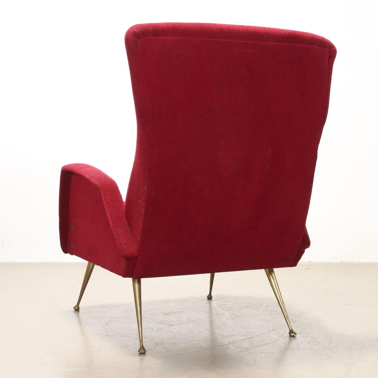 Paire de fauteuils en tissu rouge des années 1950 en vente 1