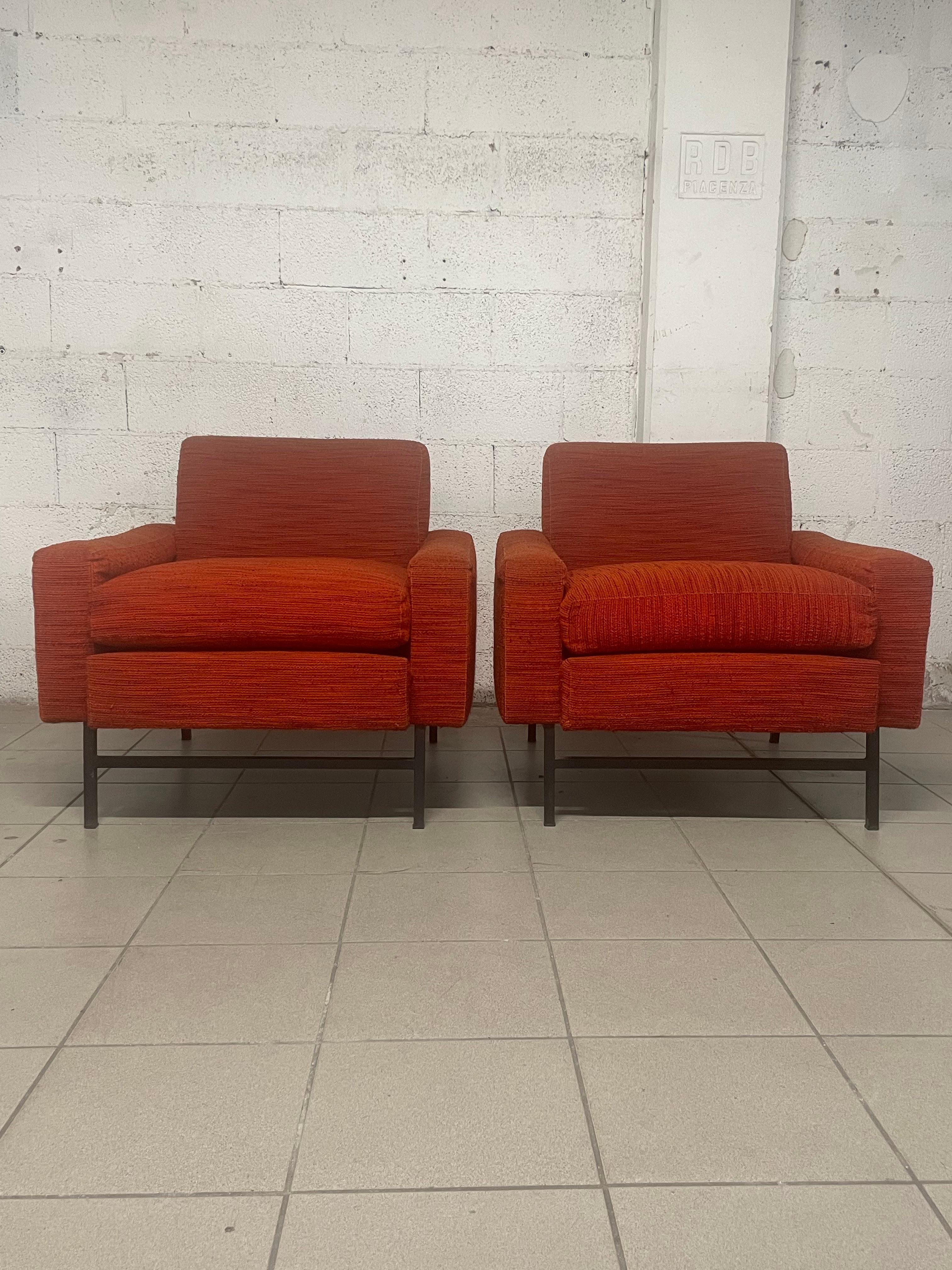 Pair of 1960s iron and fabric armchairs For Sale 11