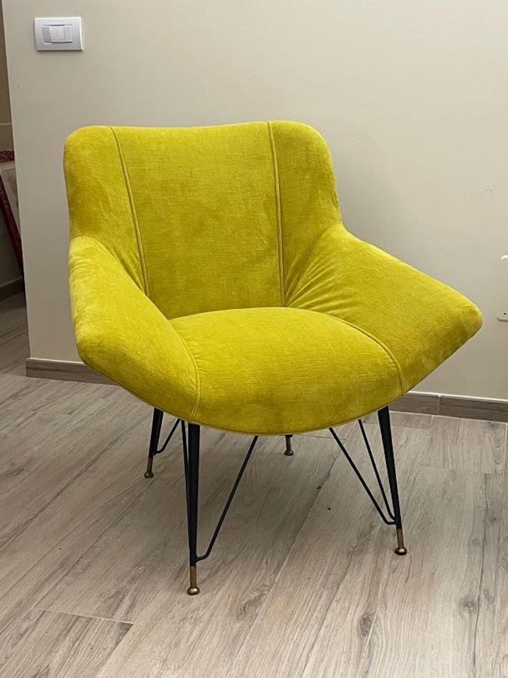 Italian Coppia di poltrone anni '60 restaurate in vendita