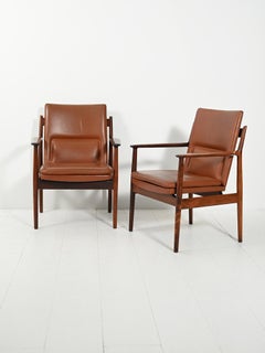 Pair of "Ark" leather armchairs by Arne Vodder