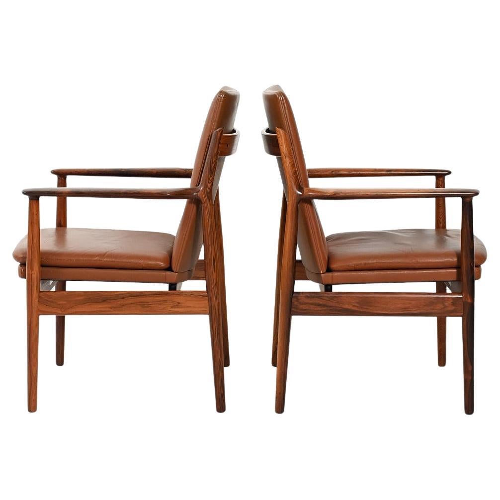 Paar Arne Vodder 
Ark
 Leder Sessel im Angebot