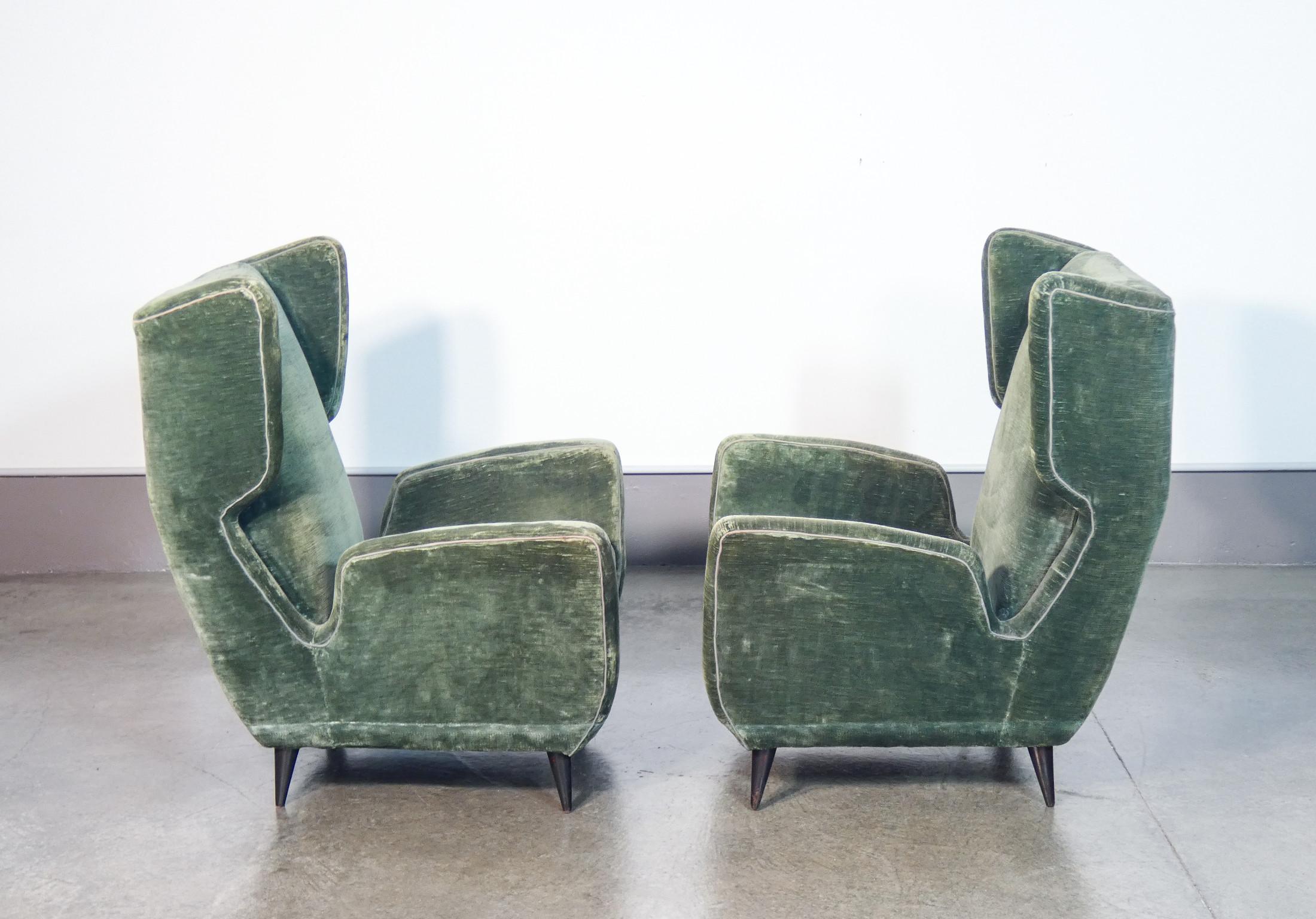 Mid-20th Century Pair of armchairs attributed to the hand of Giulio MINOLETTI & Giò PONTI. 1950s