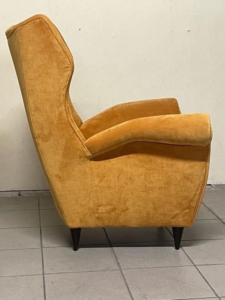 Pair of 1940s bergère armchairs, Italian manufacture For Sale 5