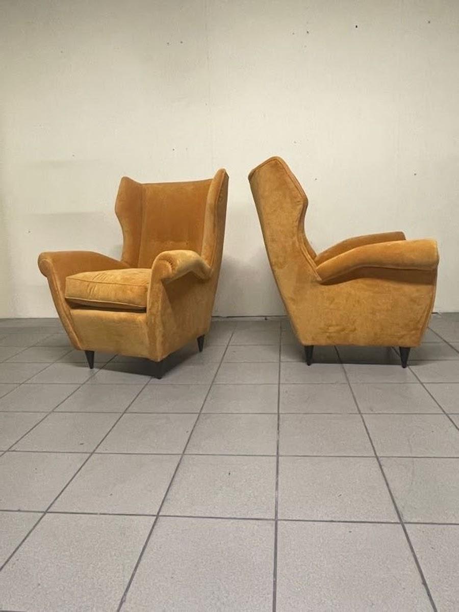 Pair of 1940s bergère armchairs, Italian manufacture For Sale 6