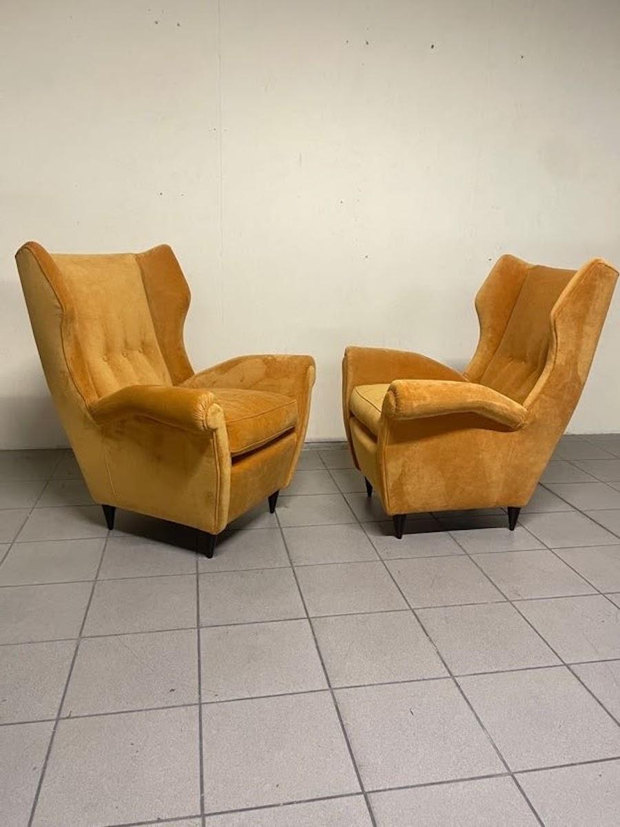 Pair of 1940s bergère armchairs, Italian manufacture For Sale 12