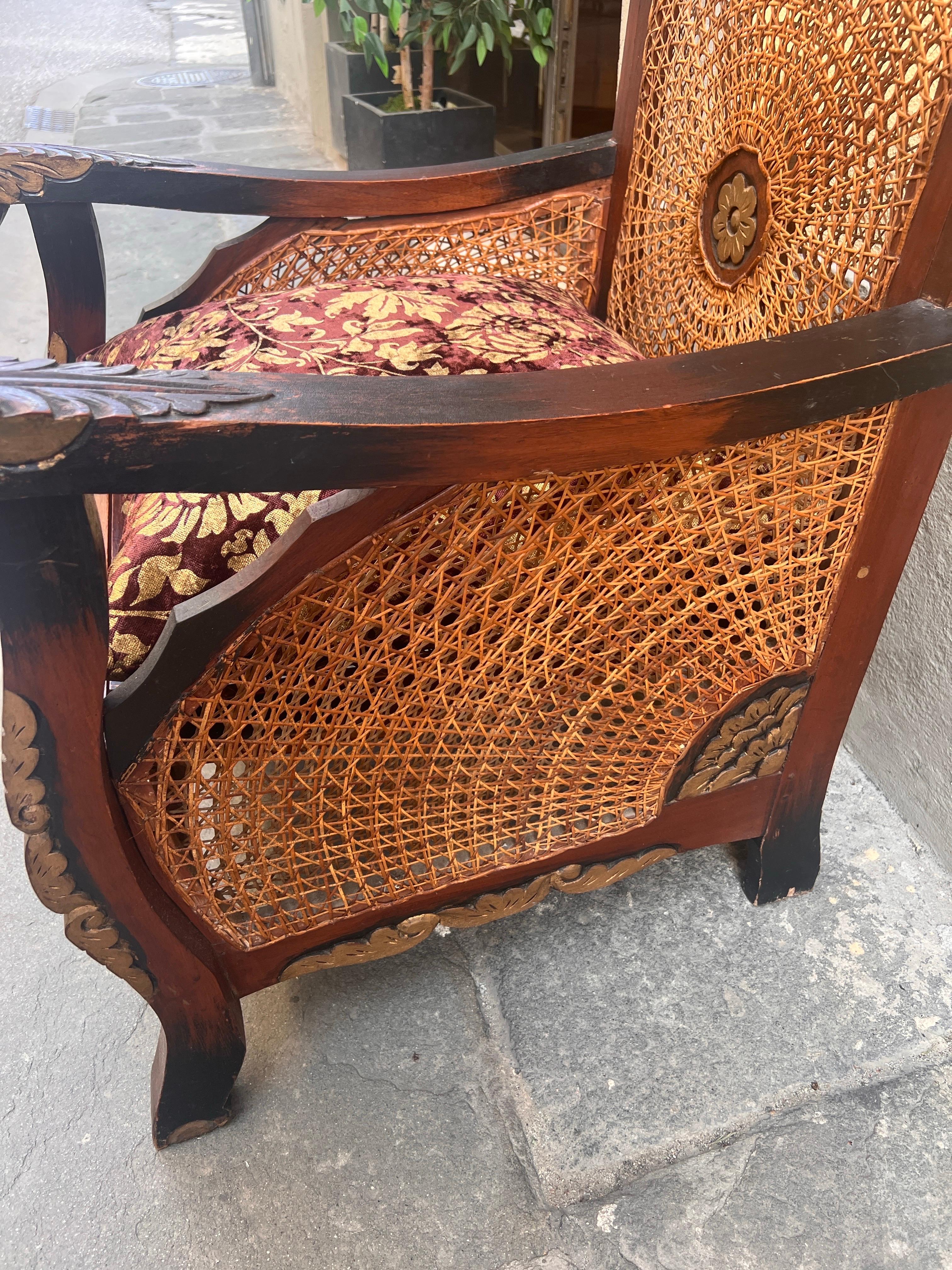Coppia di Poltrone Coloniali in Legno Intagliato e Paglia di Vienna, Primi '900 en vente 8
