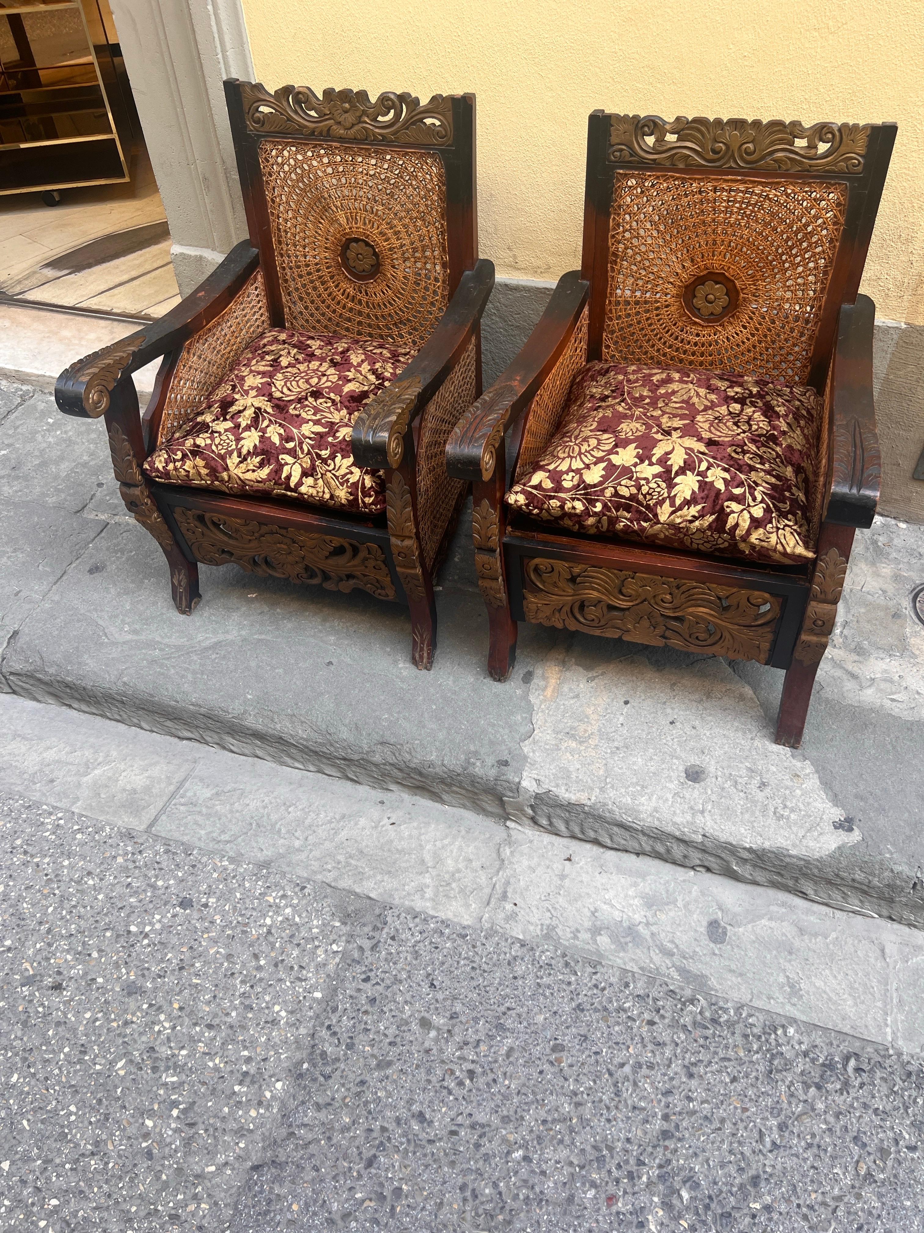 Coppia di Poltrone Coloniali in Legno Intagliato e Paglia di Vienna, Primi '900 en vente 9