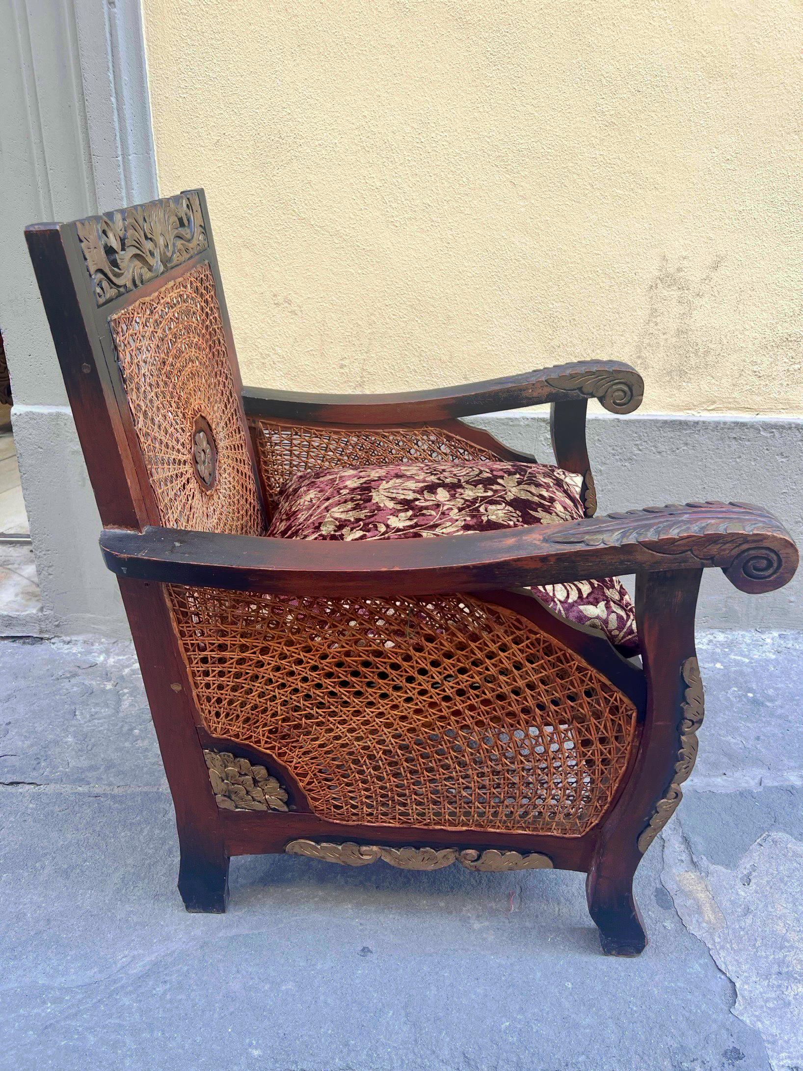 Coppia di Poltrone Coloniali in Legno Intagliato e Paglia di Vienna, Primi '900 en vente 12