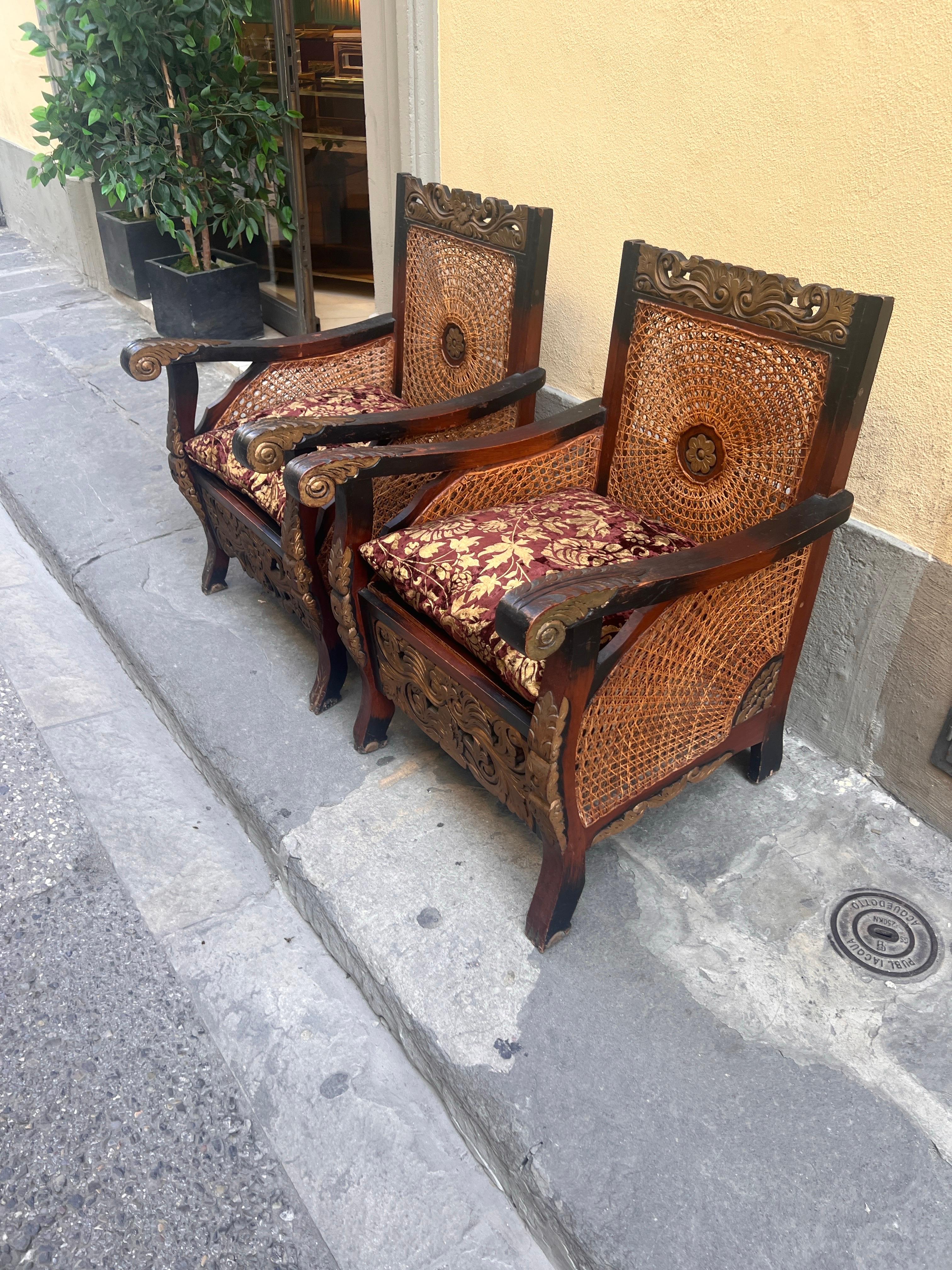 italien Coppia di Poltrone Coloniali in Legno Intagliato e Paglia di Vienna, Primi '900 en vente