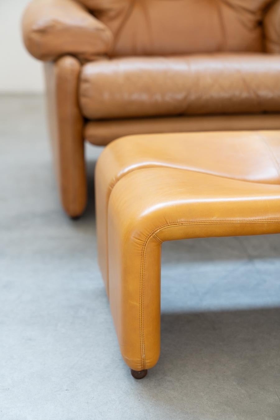 Paire de  modèle de pouf 