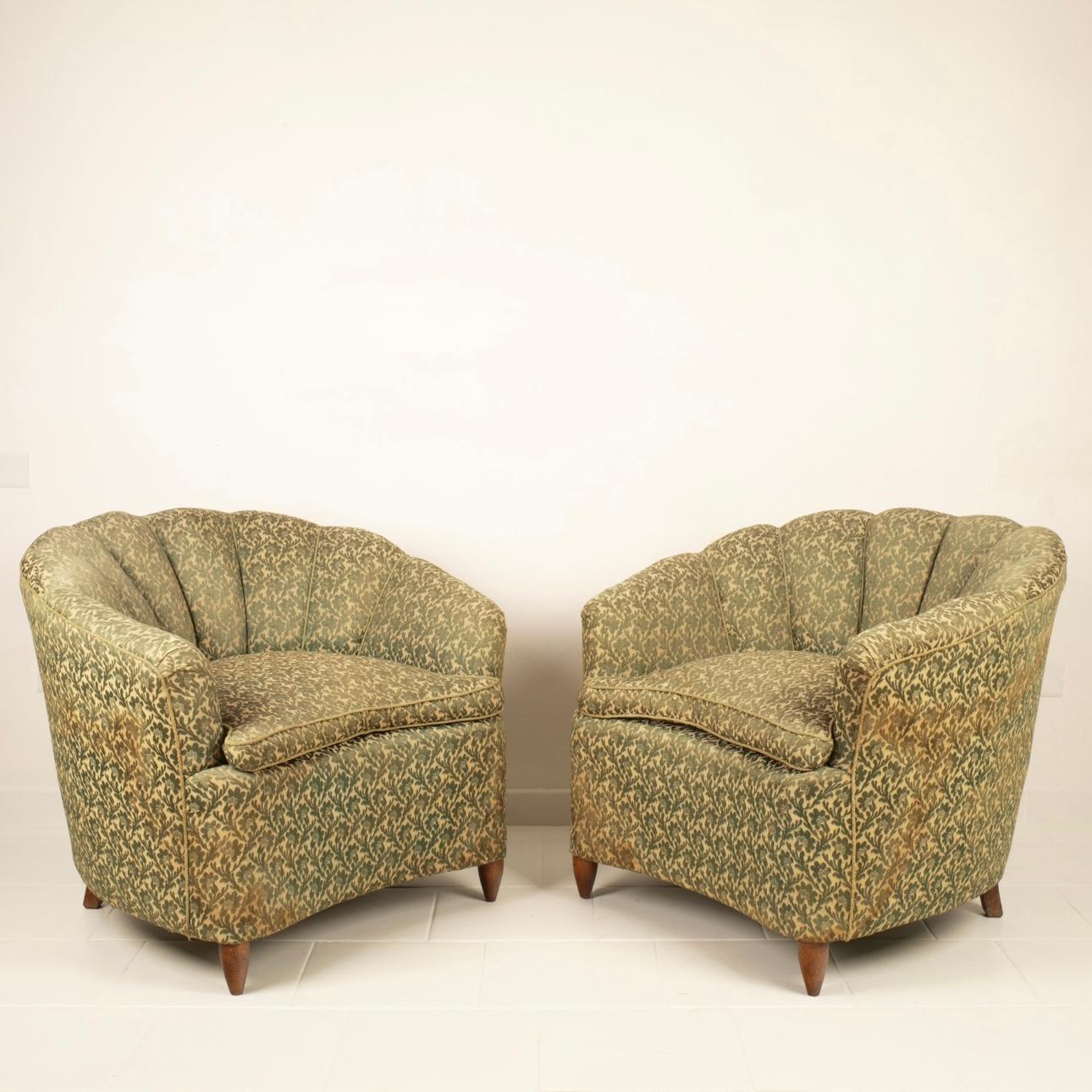 Pair of Giò Ponti Style Shell Armchairs for Home & Garden For Sale 6