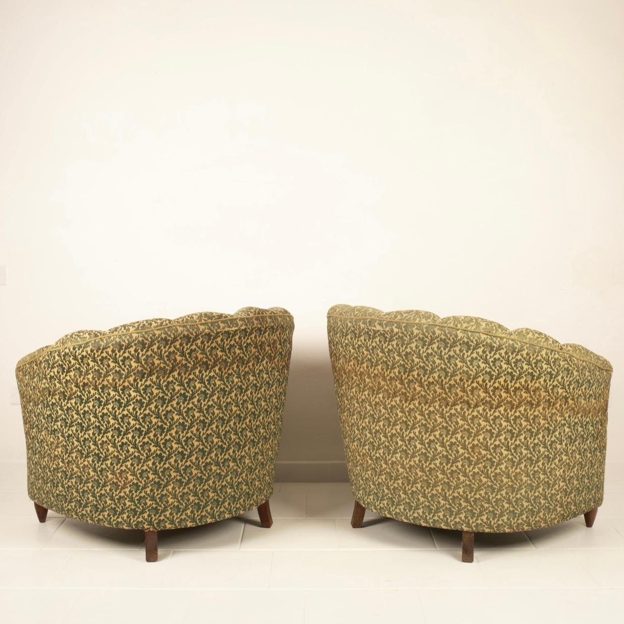 Mid-Century Modern Pair of Giò Ponti Style Shell Armchairs for Home & Garden For Sale