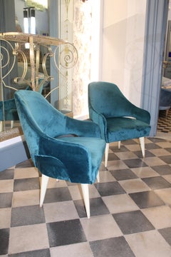 Pareja de sillones Dassi 1950 Italia Terciopelo verde Pies de madera lacada blanca