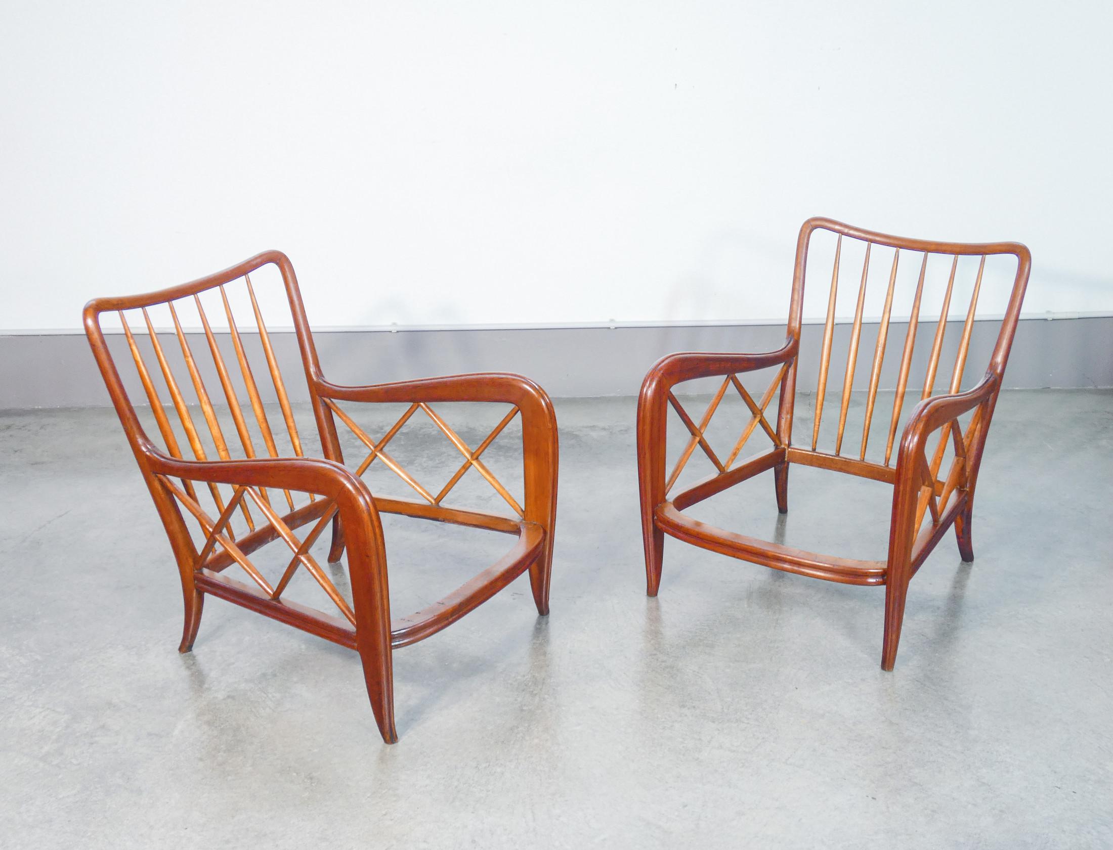 Pair of armchairs design Paolo BUFFA, in solid wood. Italy, 1940s 5