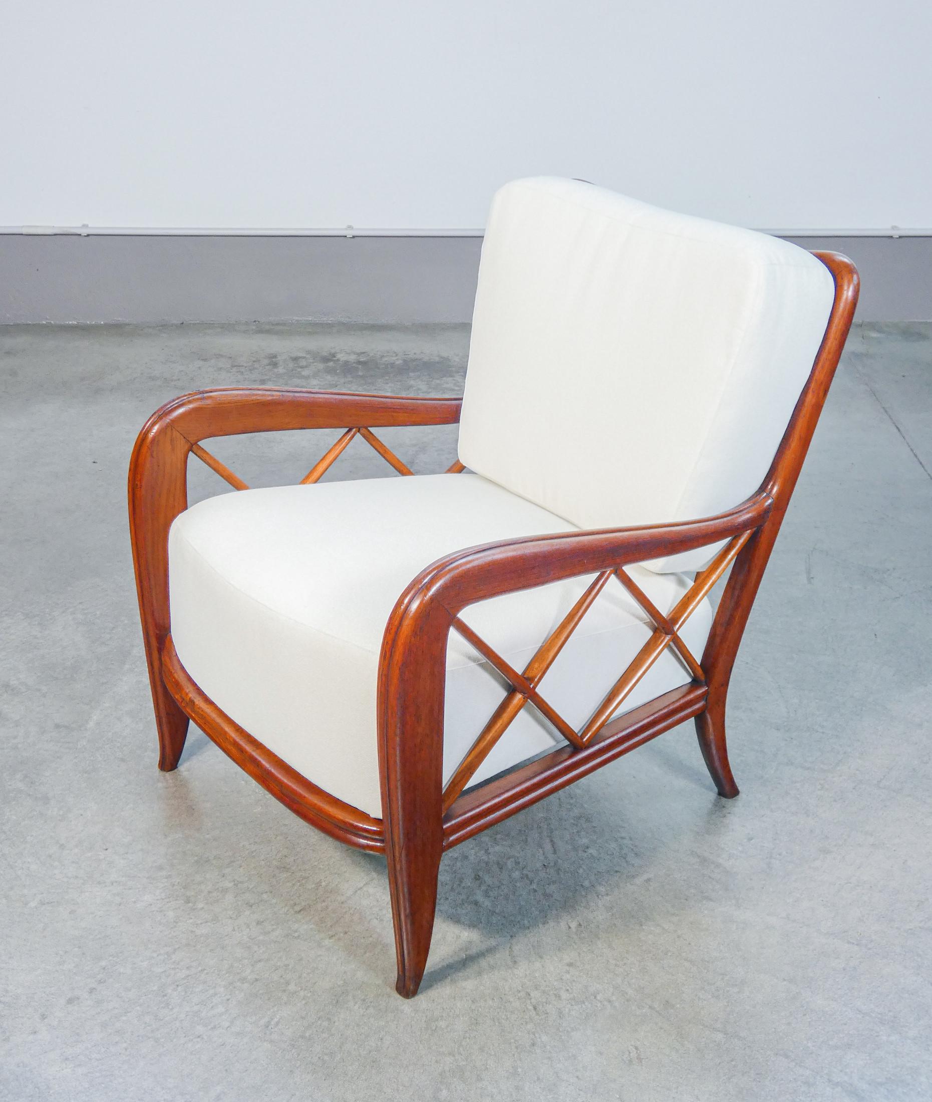 Pair of armchairs design Paolo BUFFA, in solid wood. Italy, 1940s In Good Condition In Torino, IT