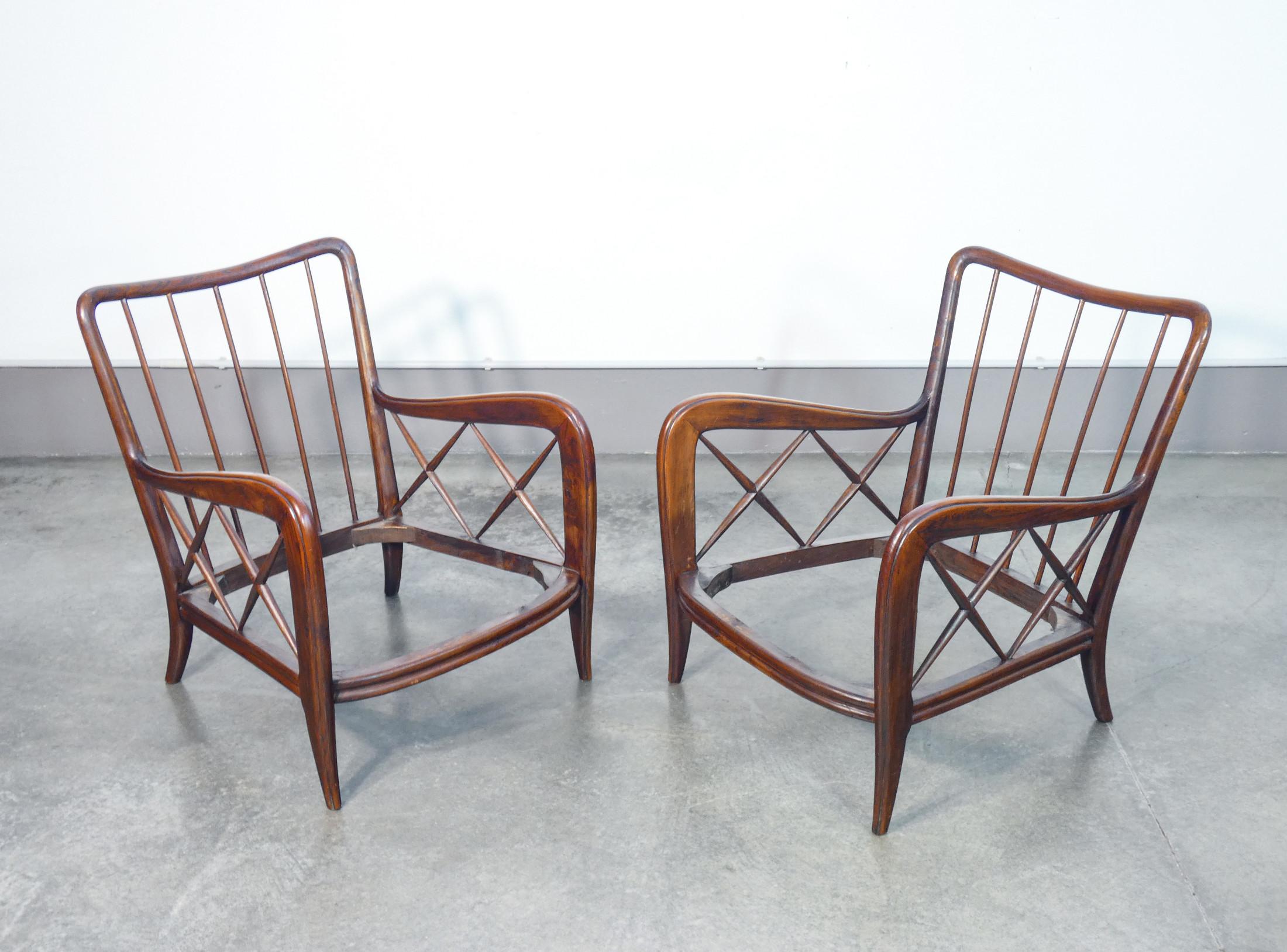 Pair of armchairs design Paolo BUFFA, in solid wood. Italy, 1940s In Good Condition In Torino, IT