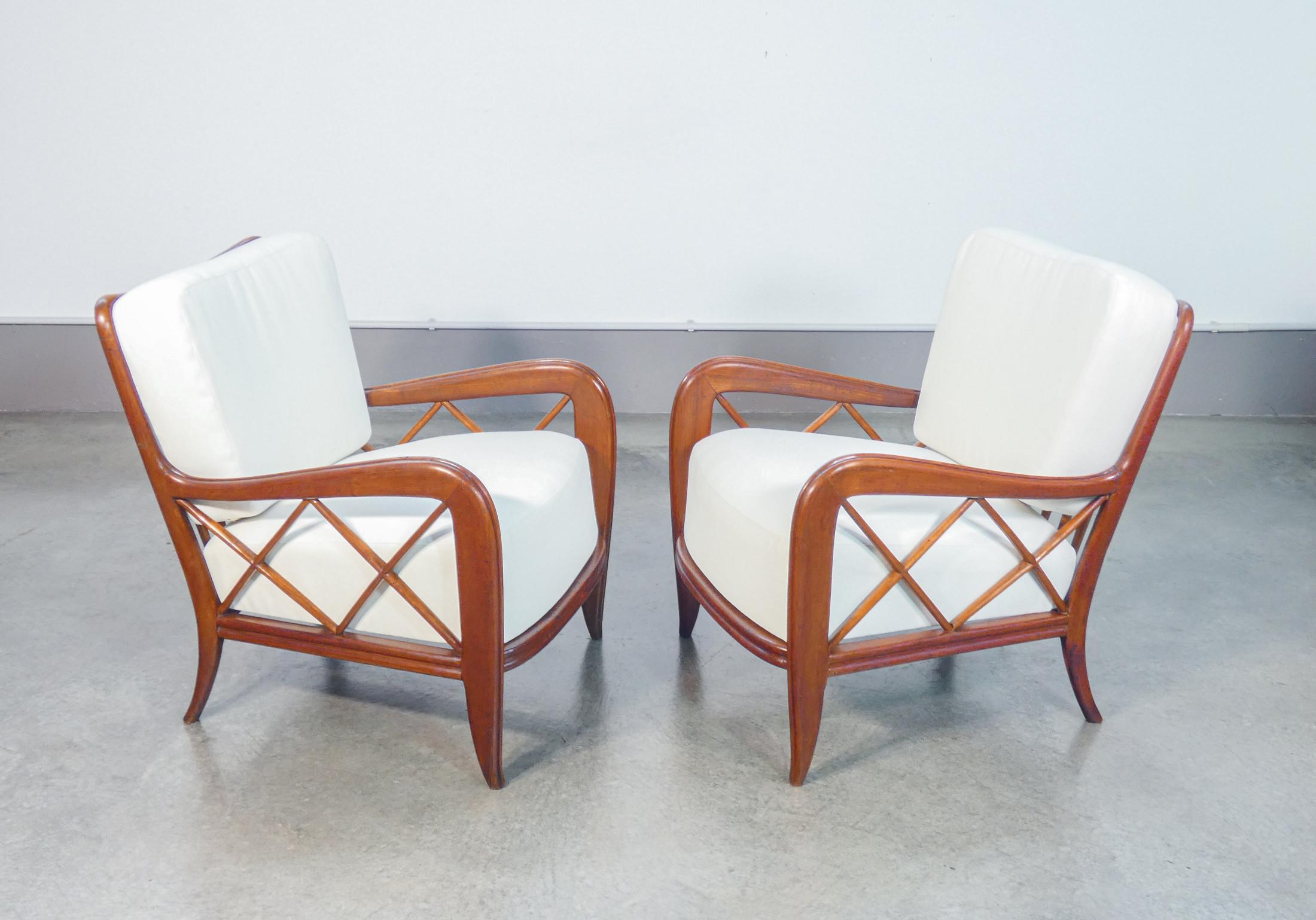 Pair of armchairs design Paolo BUFFA, in solid wood. Italy, 1940s 1