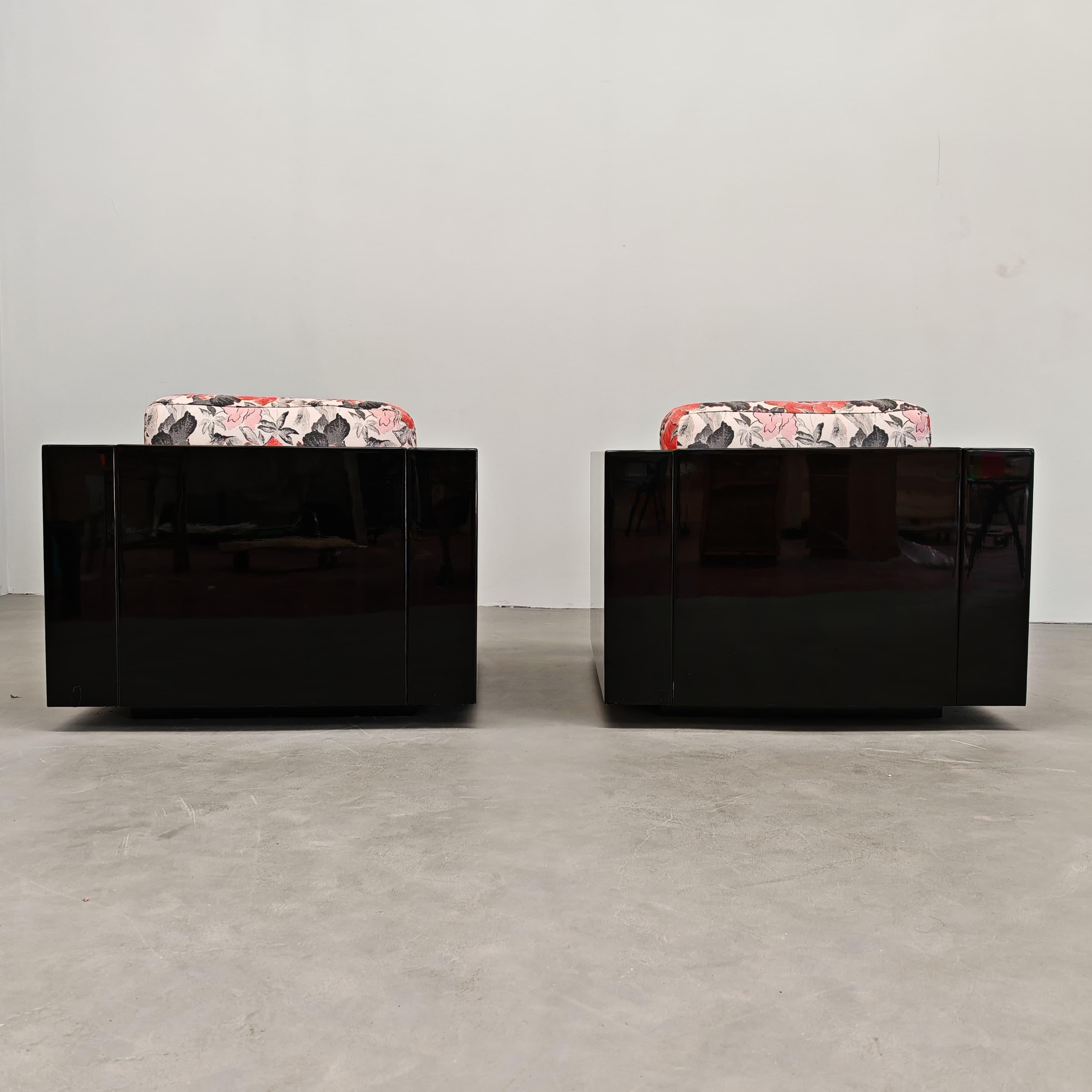 20th Century Coppia di poltrone di design vintage italiano 