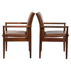 Pareja de sillones 
Diplomat
 de Finn Juhl