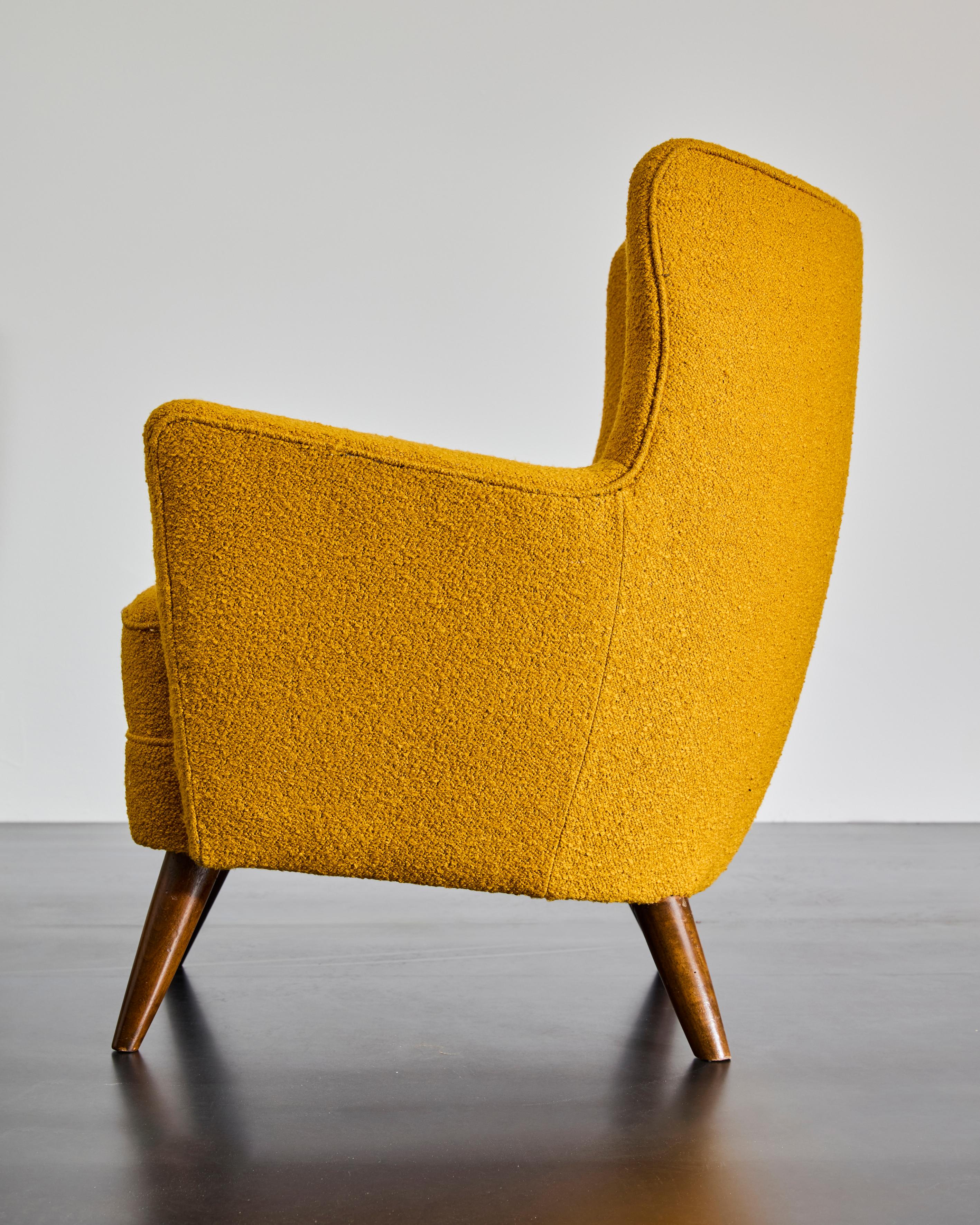 Italian Pair of yellow armchairs designed by Luigi Caccia Dominioni in 1944 For Sale