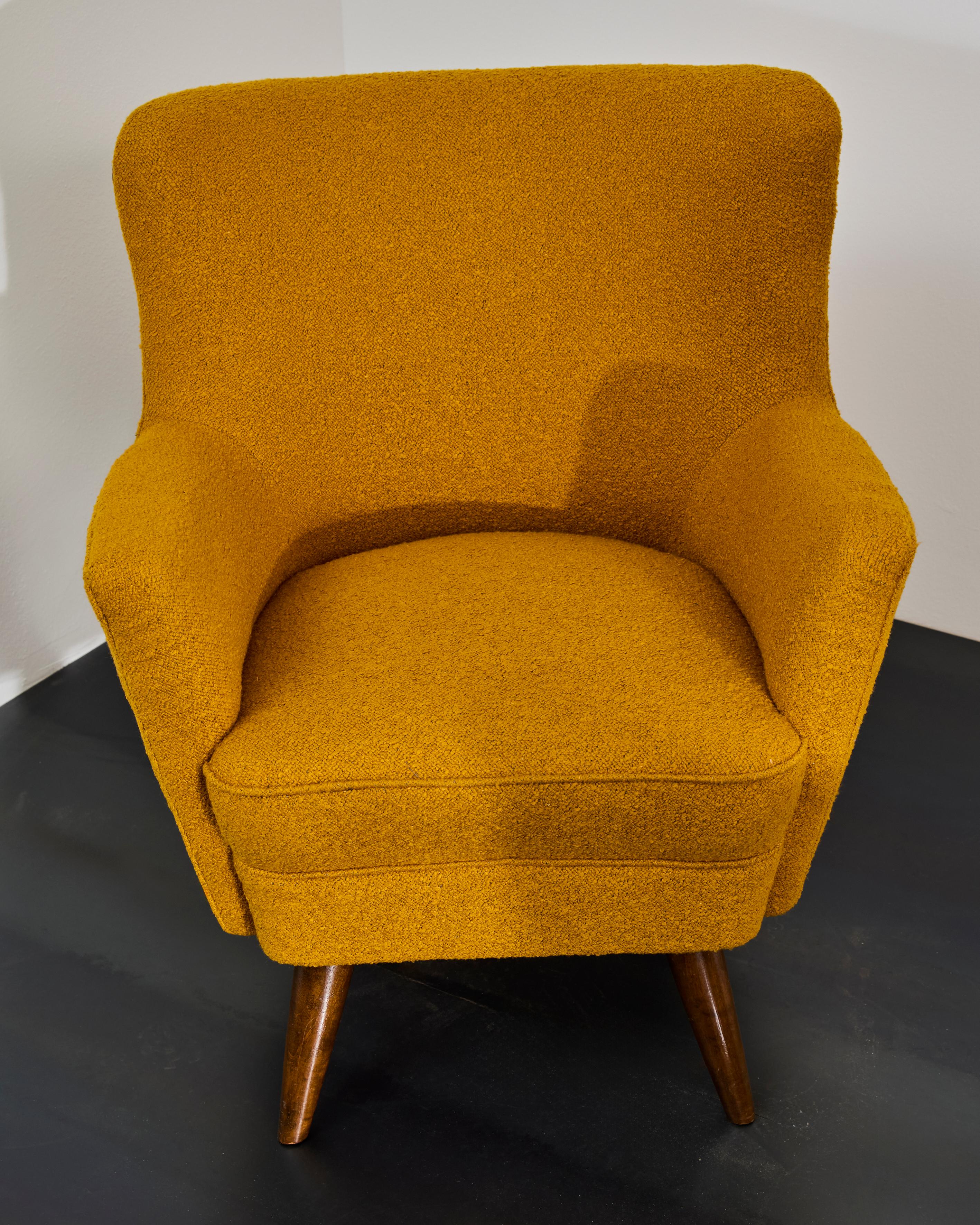 Mid-20th Century Pair of yellow armchairs designed by Luigi Caccia Dominioni in 1944 For Sale