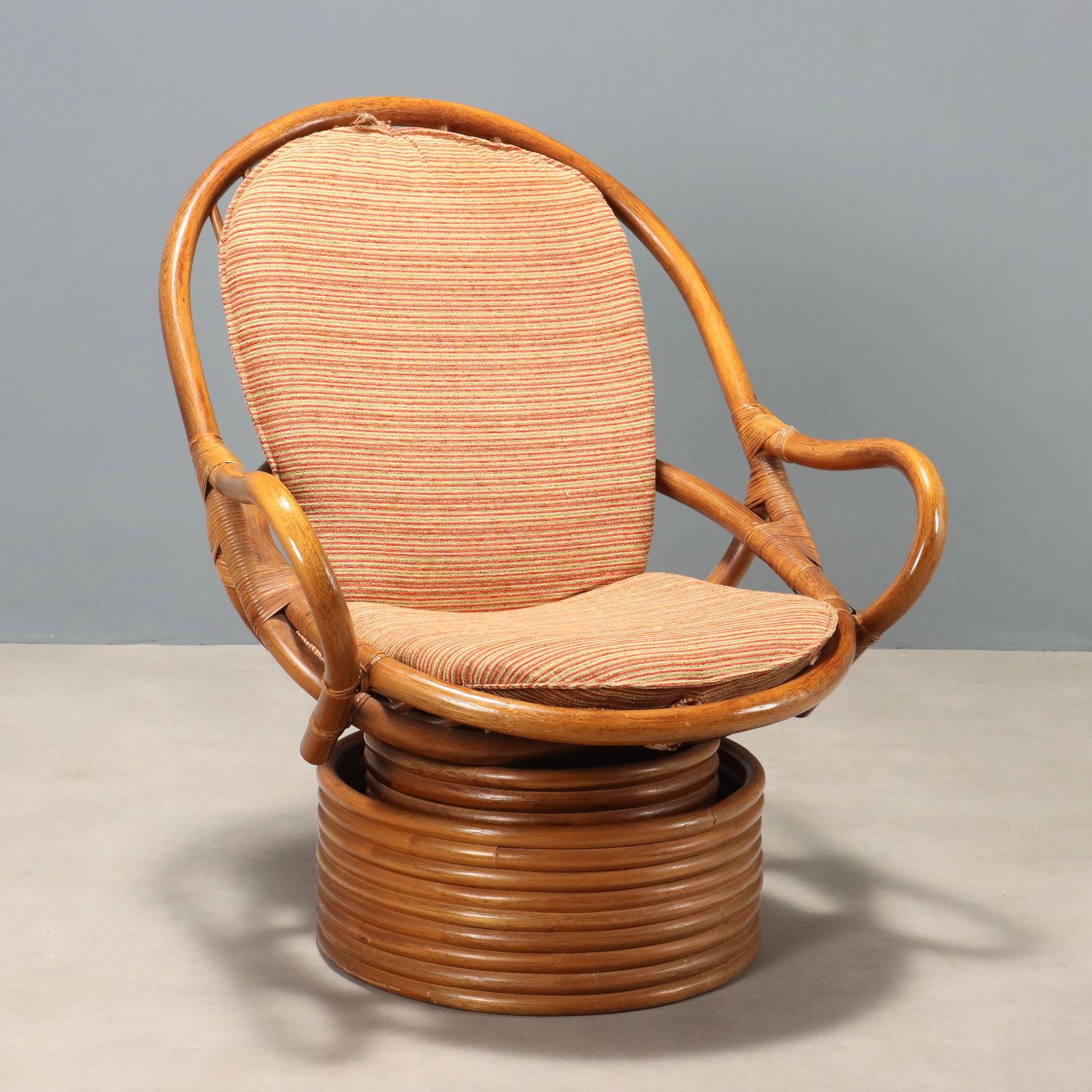 Coppia di poltrone Girevoli in Bambù Anni '60 en Bueno estado para la venta en Milano, IT