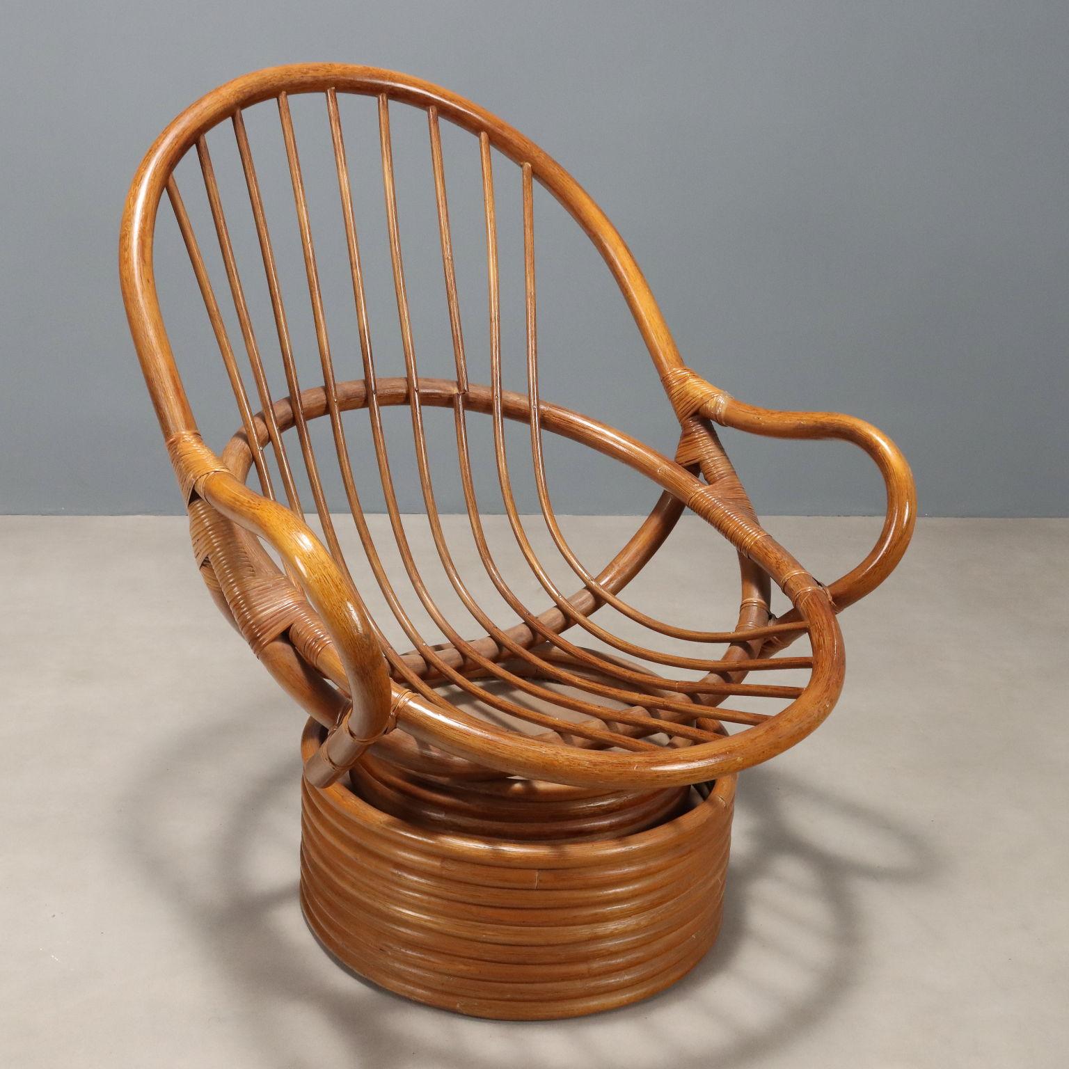 Coppia di poltrone Girevoli in Bambù Anni '60 mediados del siglo XX en venta