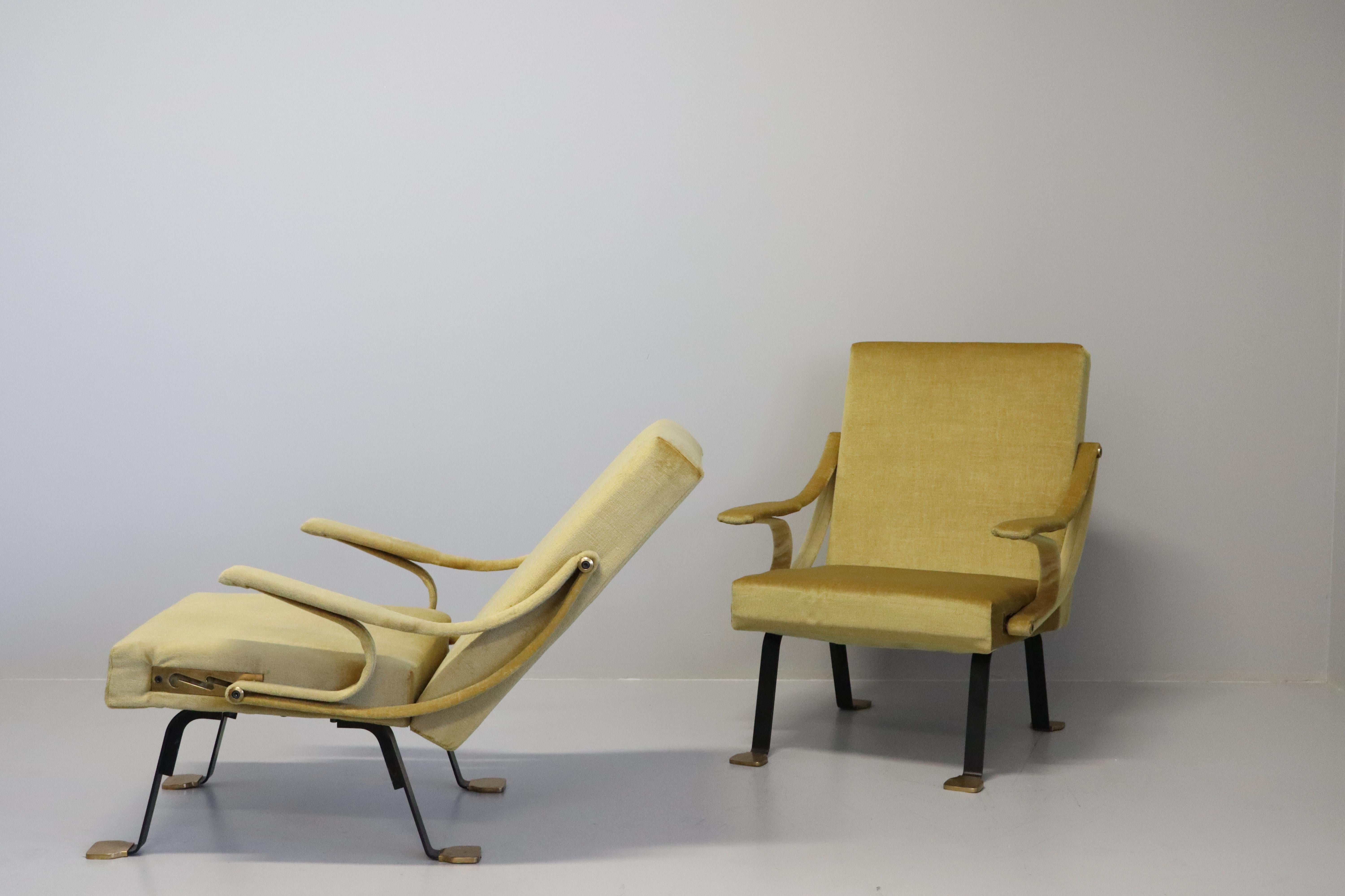 Pair of Ignazio Gardella Digamma armchairs for Gavina Italia, 1960s For Sale 3