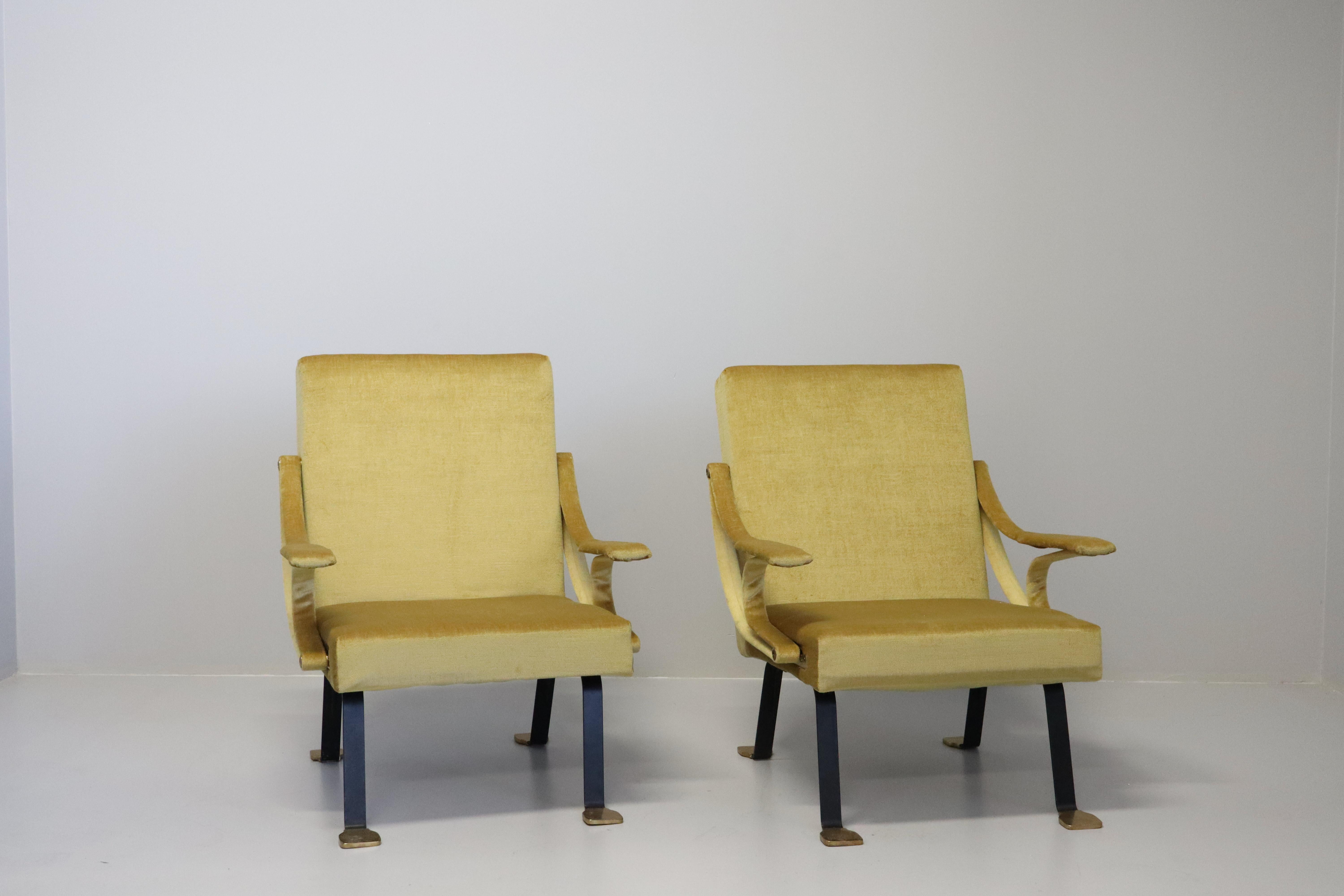 Pair of Ignazio Gardella Digamma armchairs for Gavina Italia, 1960s For Sale 8