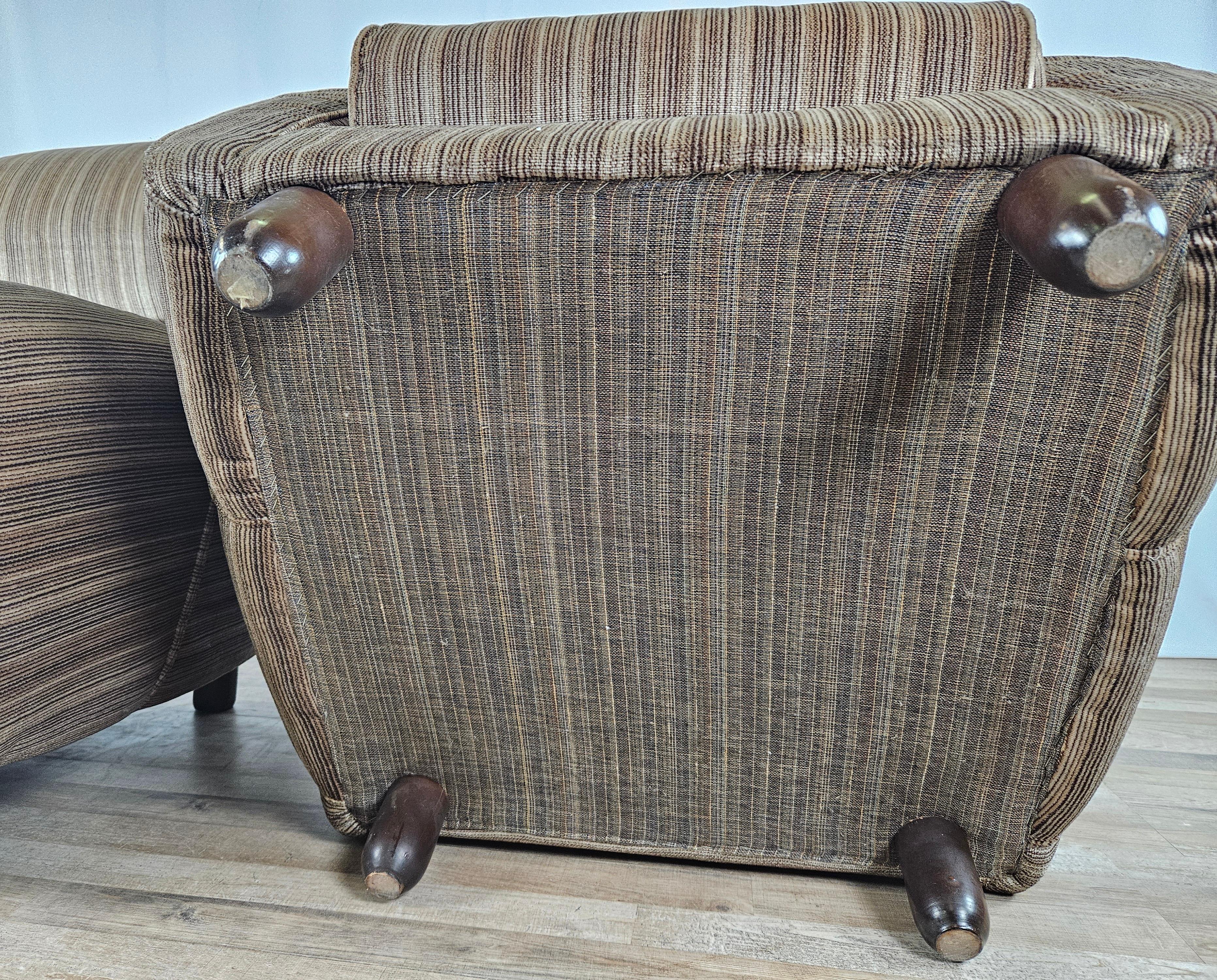 Paire de fauteuils rembourrés 1970 en vente 8