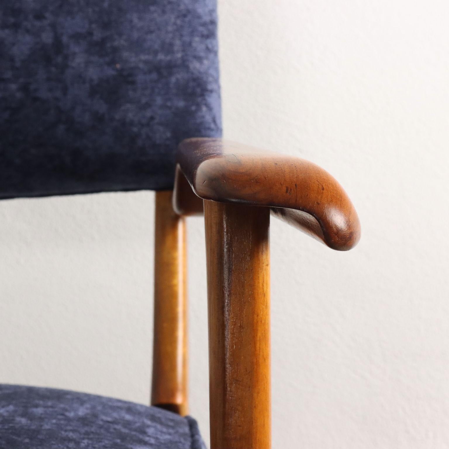 Velvet Pair of blue bellvet armchairs with wooden armrests 1950s For Sale