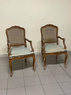Paire de fauteuils Louis XV du XVIIIe siècle