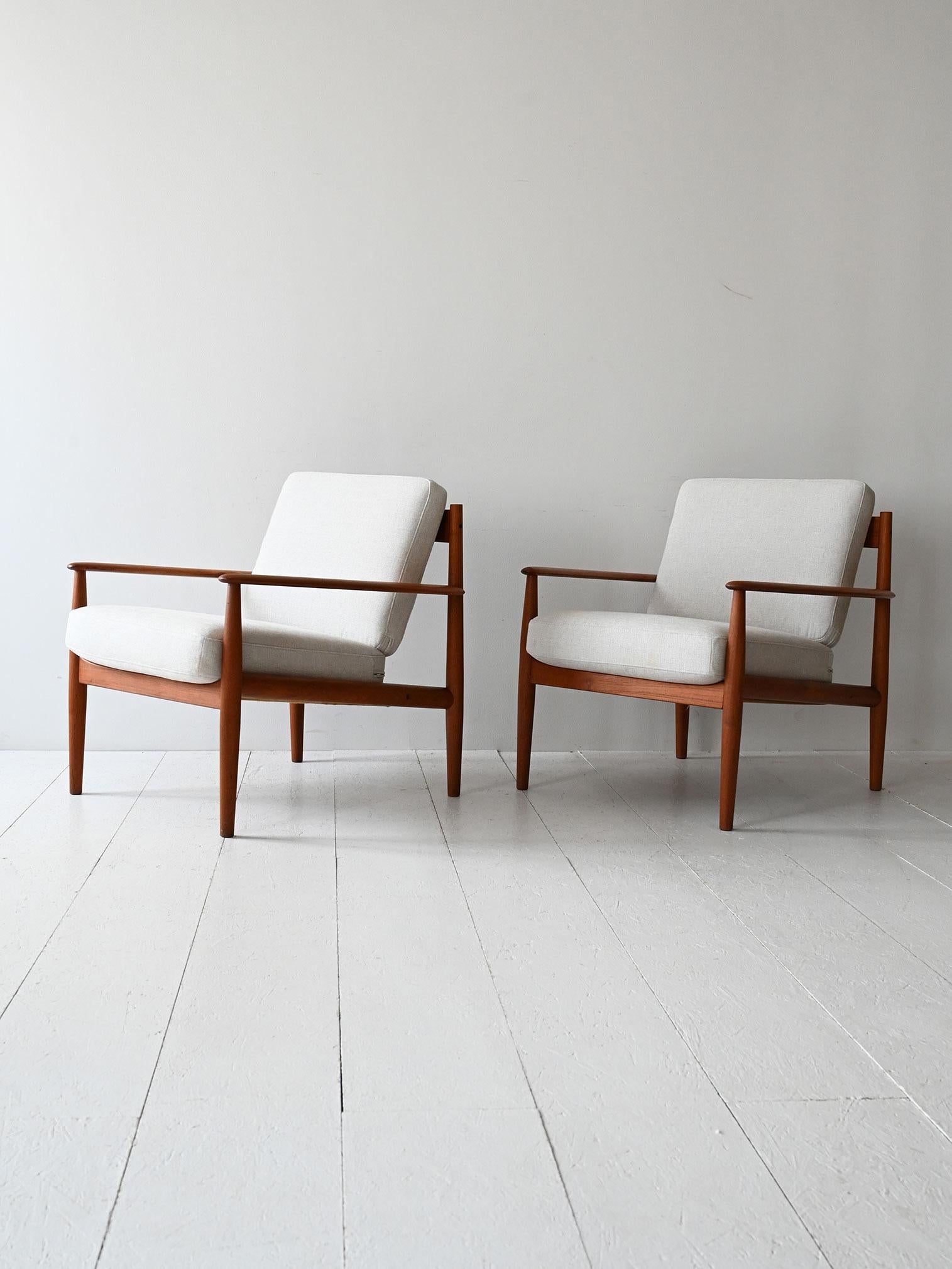 Scandinavo moderno Coppia di poltrone in teak di Grete Jalk per France & Daverkosen in vendita