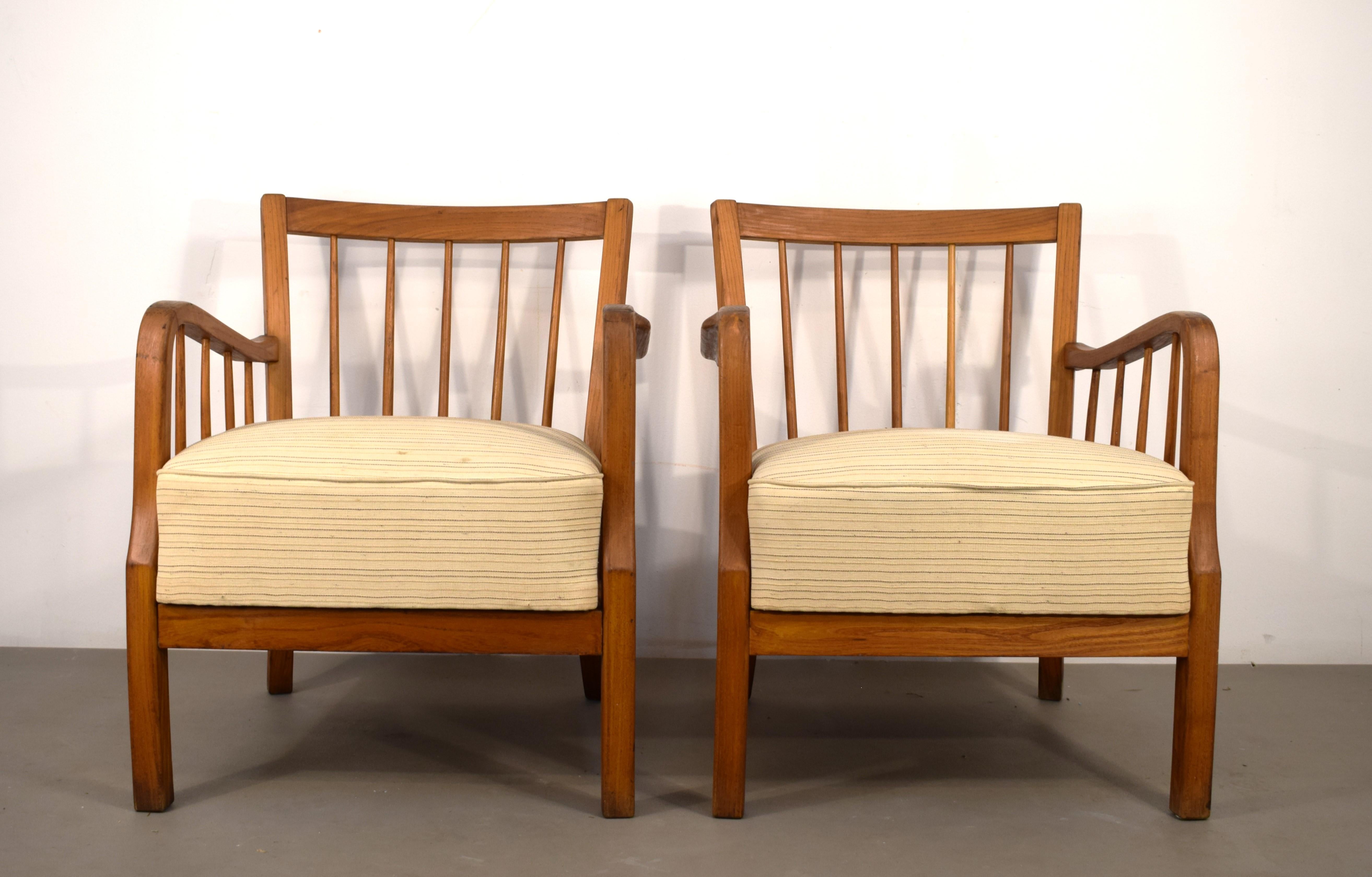 Italian Paire de fauteuils, Italie, années 1940. en vente