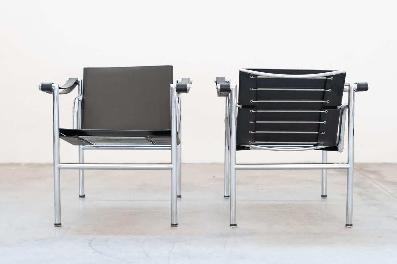 Pair of LC1 armchairs by Le Corbusier, for Cassina 1970 For Sale 7