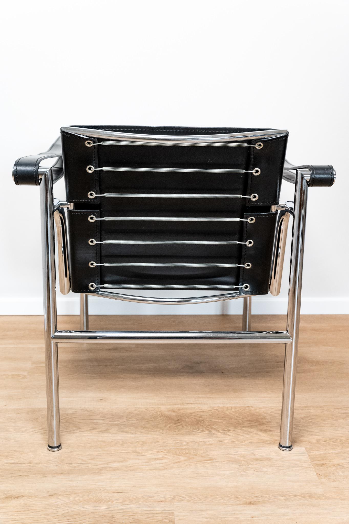 Paire de chaises Le Corbusier, Pierre Jeanneret, Charlotte Perriand, LC1 en vente 3
