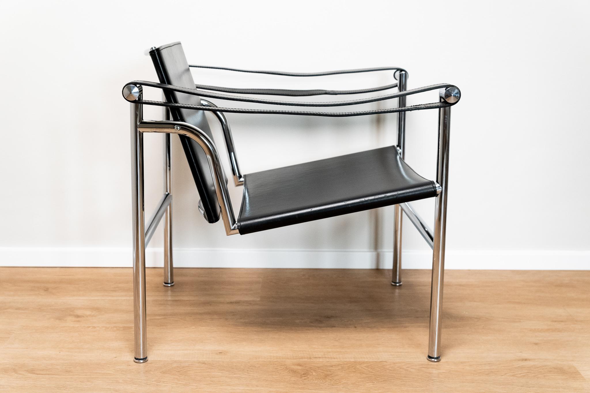 Italian Paire de chaises Le Corbusier, Pierre Jeanneret, Charlotte Perriand, LC1 en vente