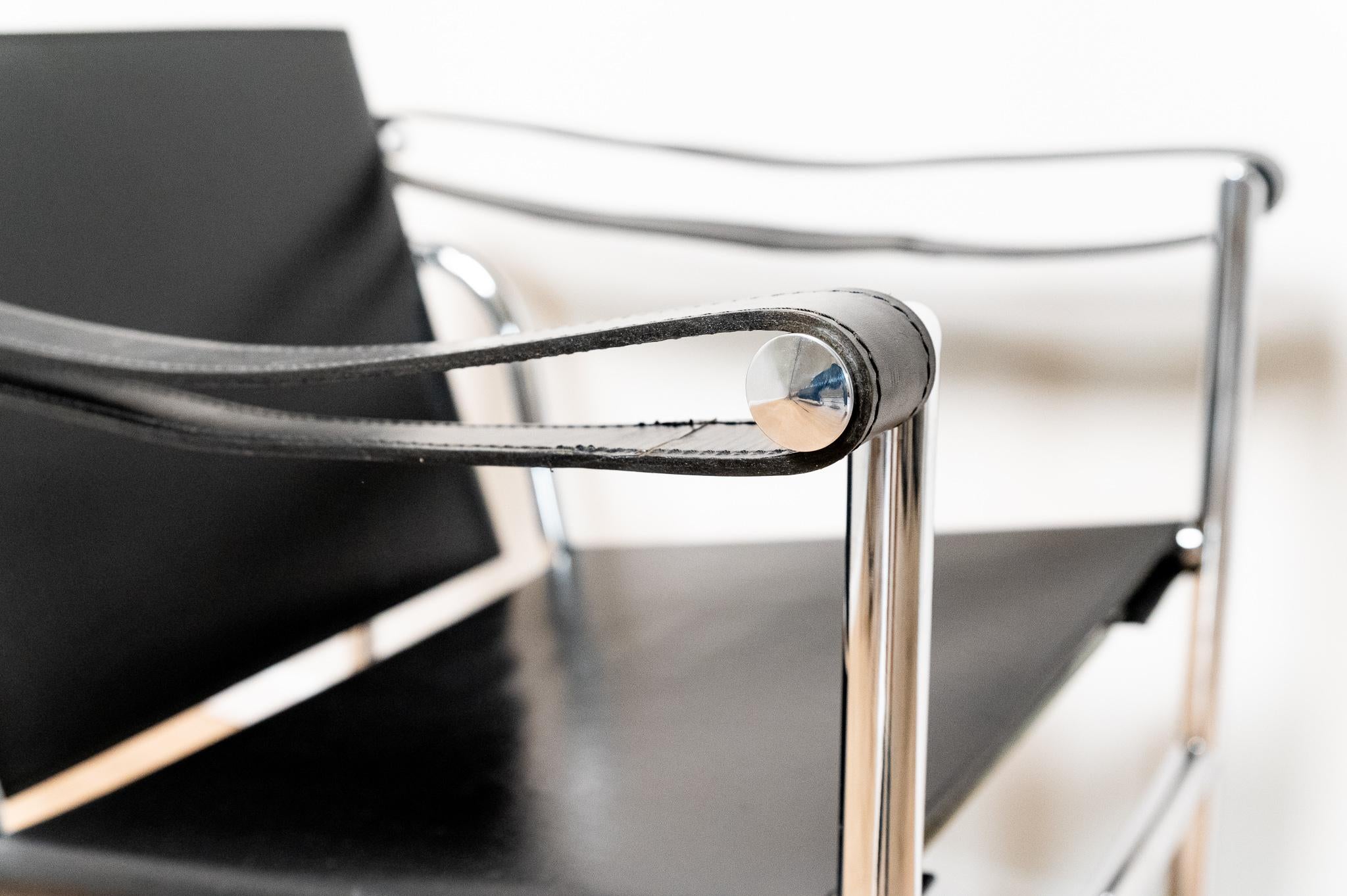 Acier Paire de chaises Le Corbusier, Pierre Jeanneret, Charlotte Perriand, LC1 en vente