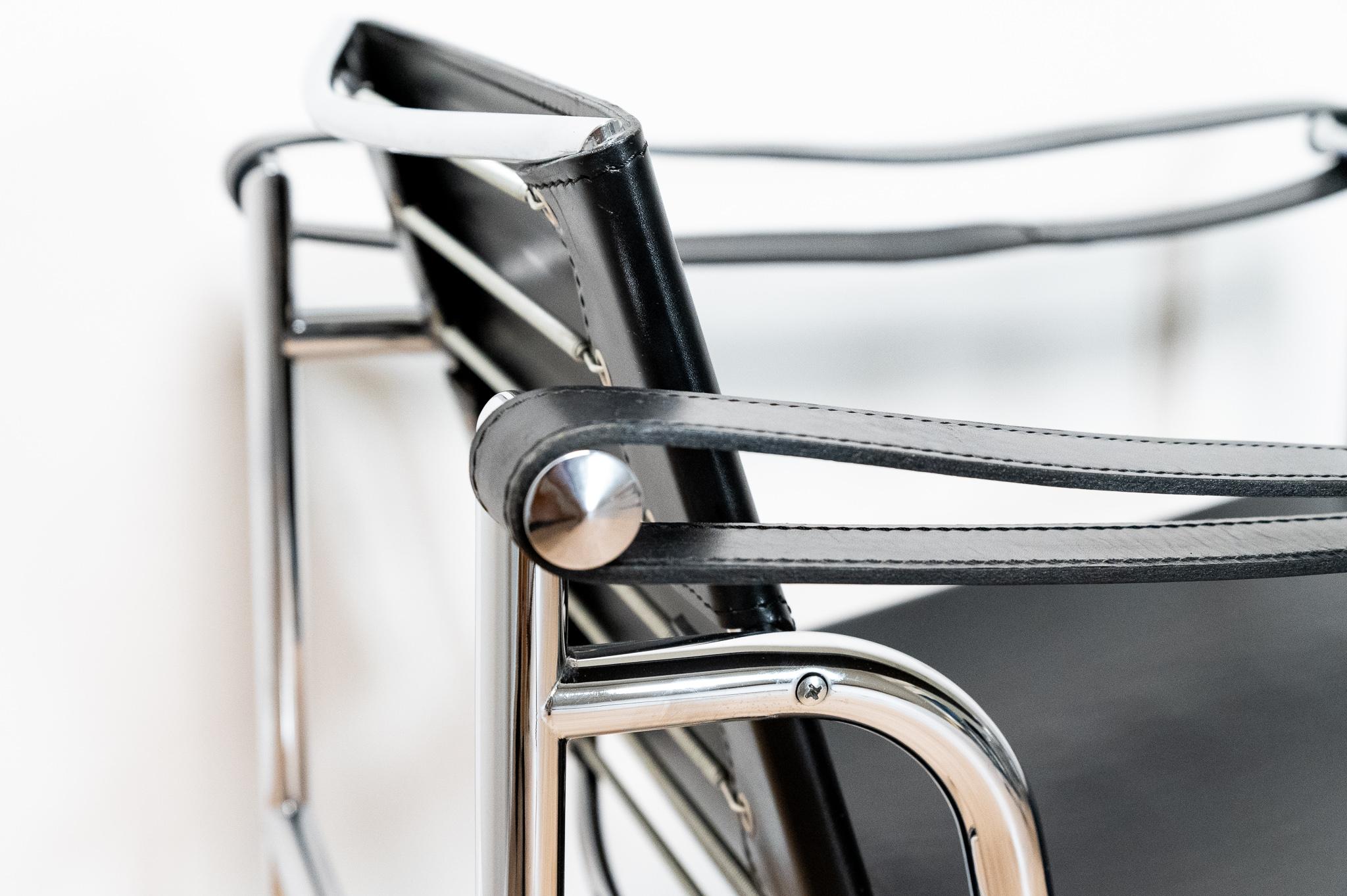 Paire de chaises Le Corbusier, Pierre Jeanneret, Charlotte Perriand, LC1 en vente 1