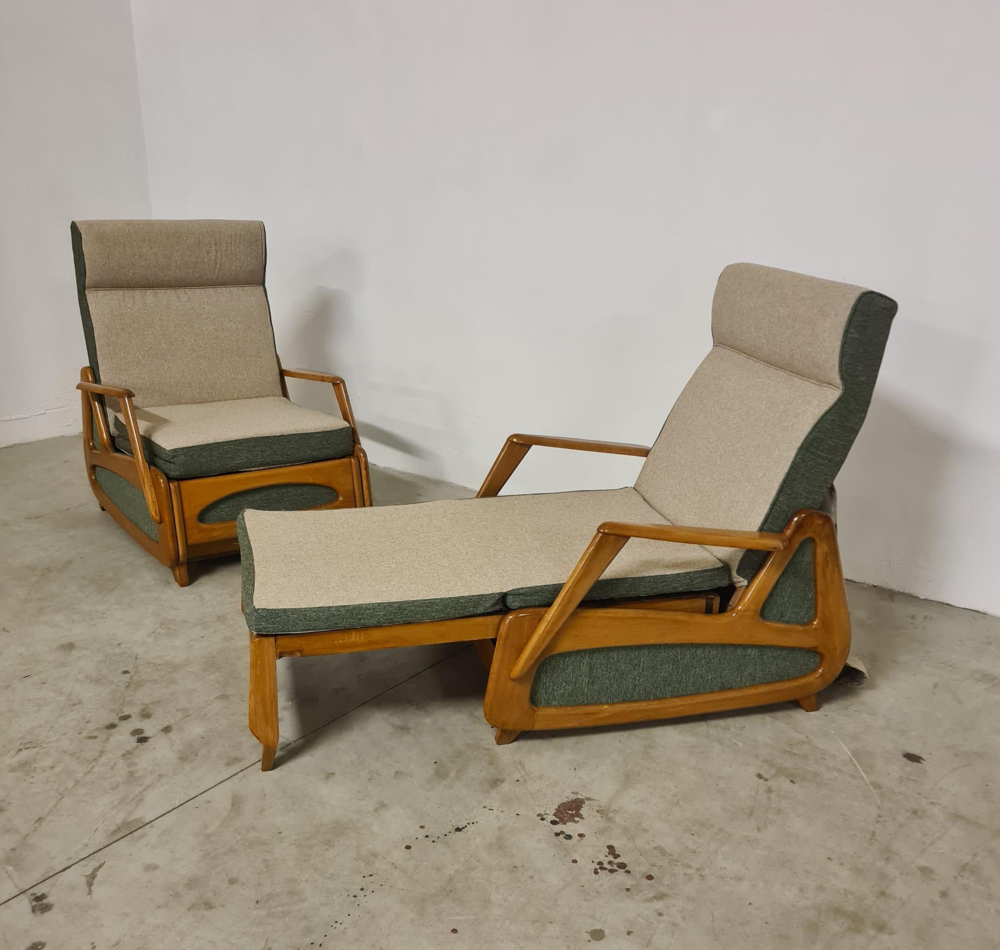 Paire de fauteuils-lits de fabrication française des années 1950 en vente 4